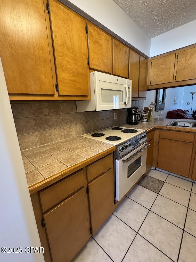 Shade Tree Condo Ph II - Residential