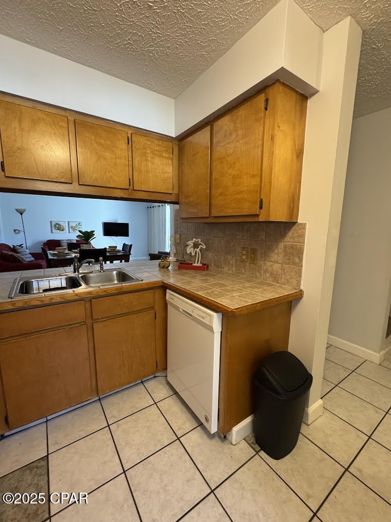 Shade Tree Condo Ph II - Residential