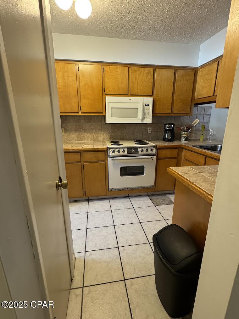 Shade Tree Condo Ph II - Residential