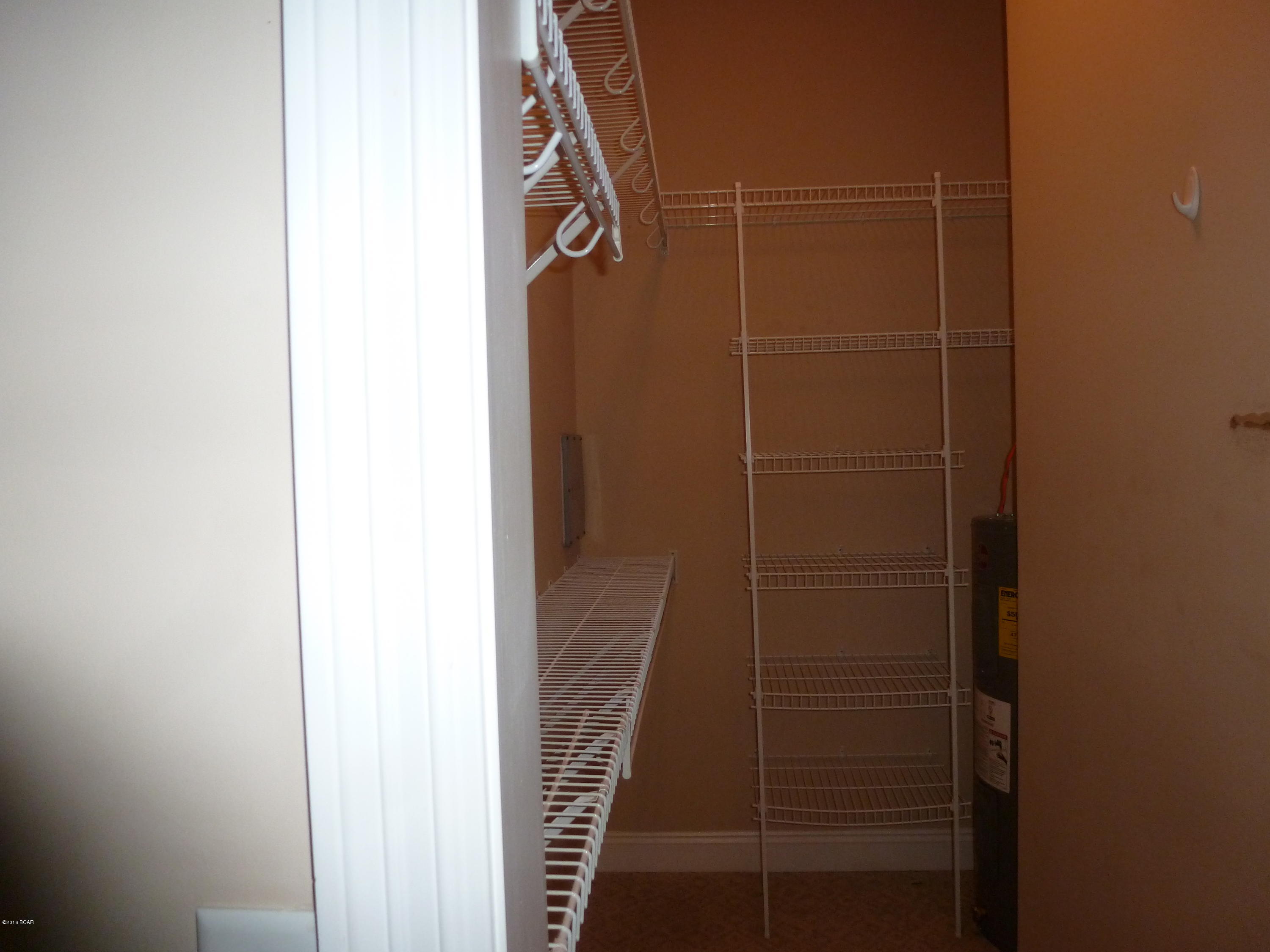 Willow Lake - Residential