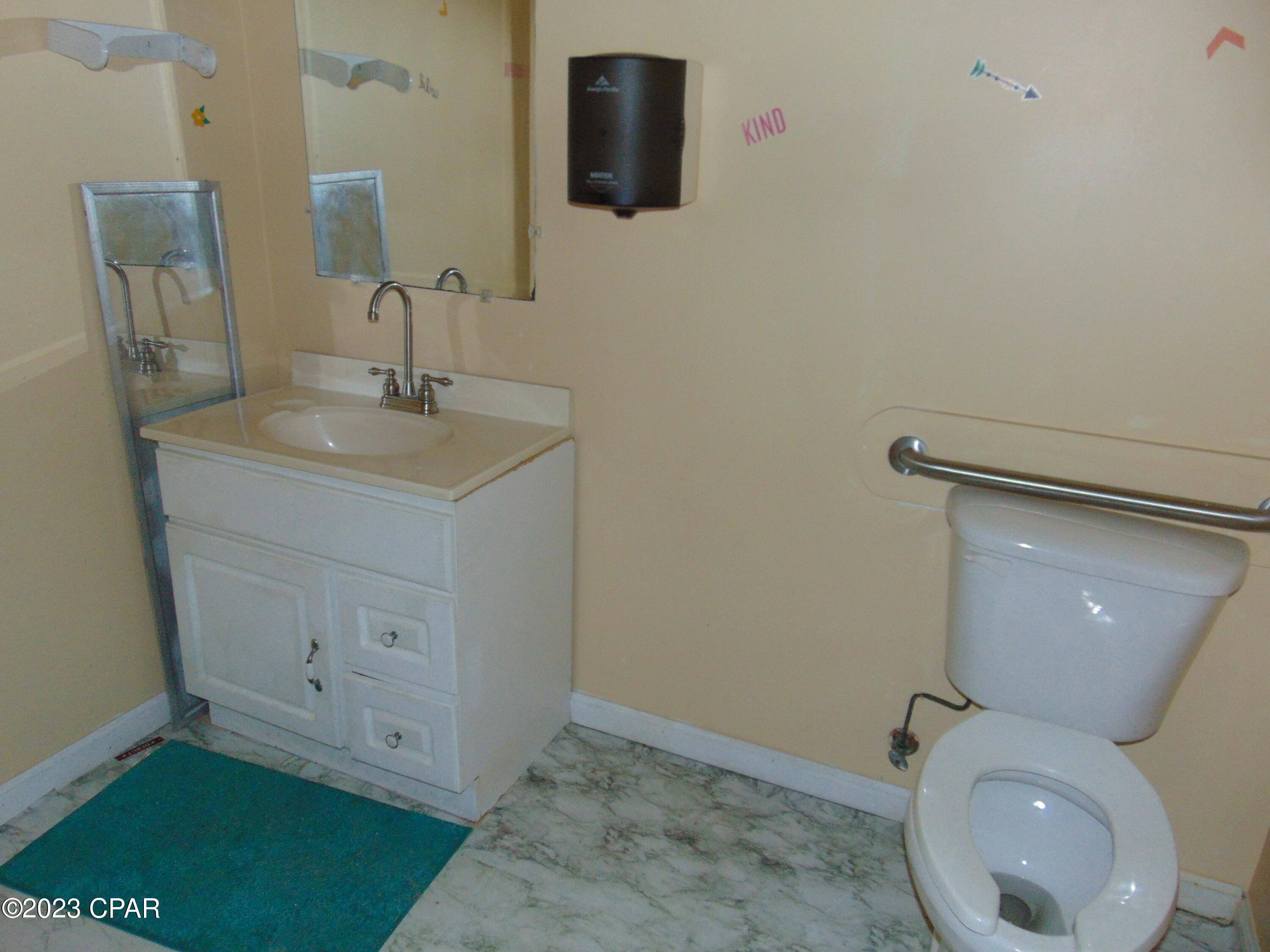 No Named Subdivision - Commercial Lease