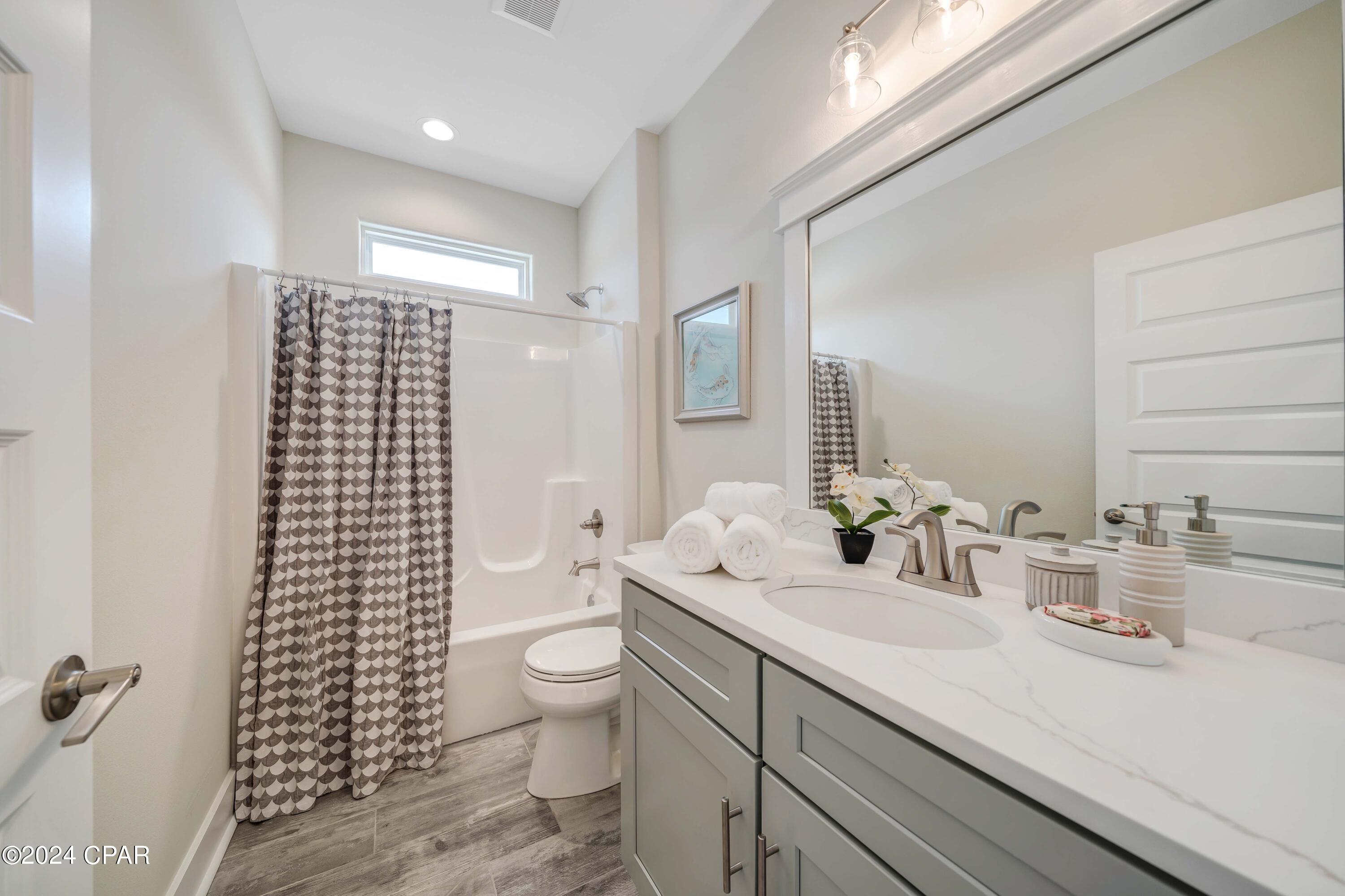 Laguna Haven - Residential