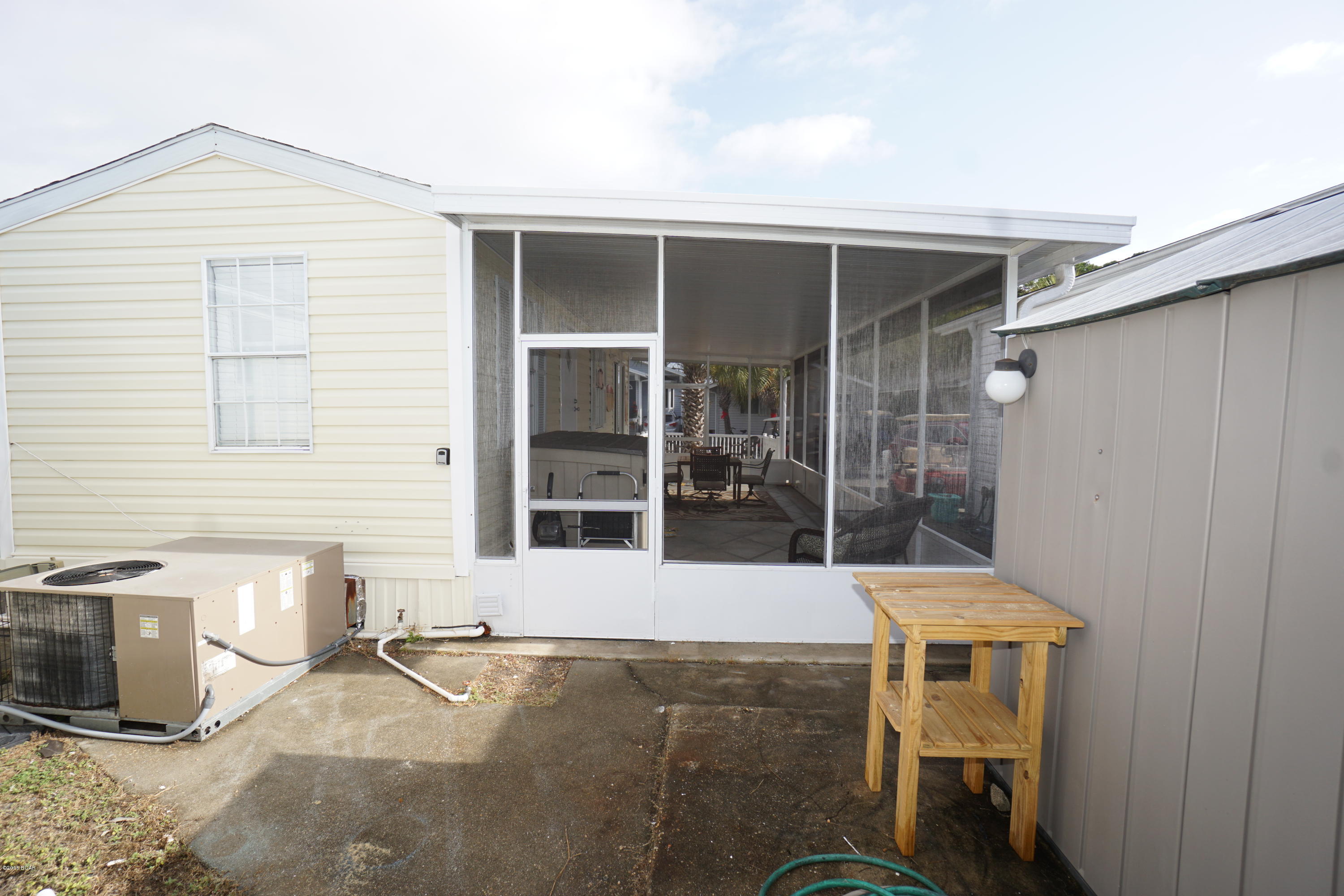 Venture Out Travel Trail - Residential