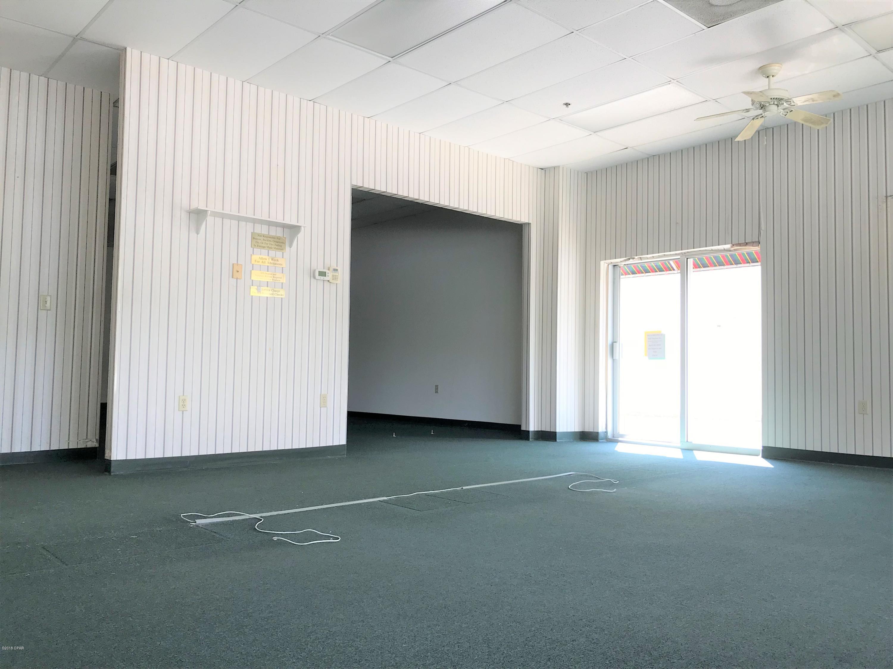 Lyndell Commercial Park - Commercial Lease