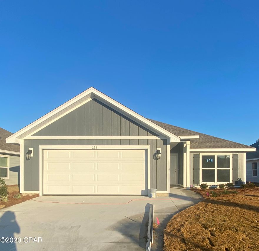 Detached single family home. 3 bedroom, 1 Flex room, 2 baths and 2 car garage