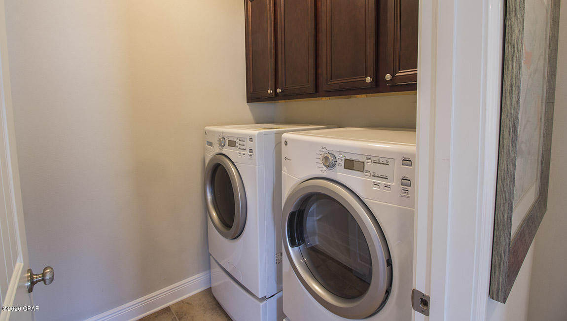 Emerald Cove Villas - Residential