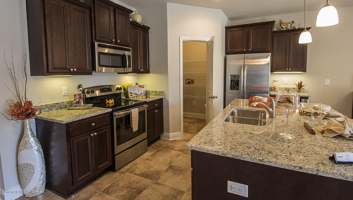 Emerald Cove Villas - Residential