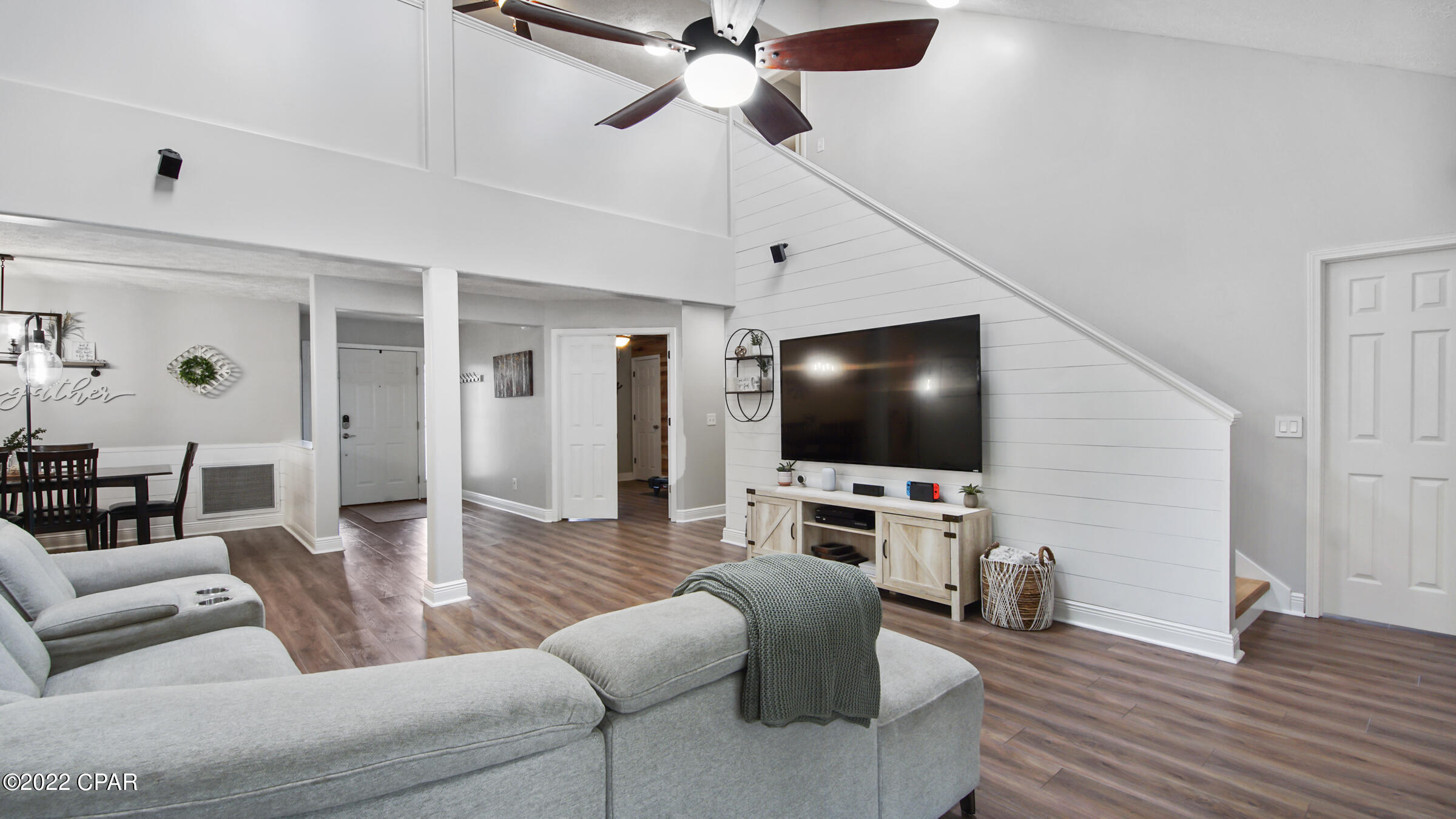 Rolling Hills - Residential