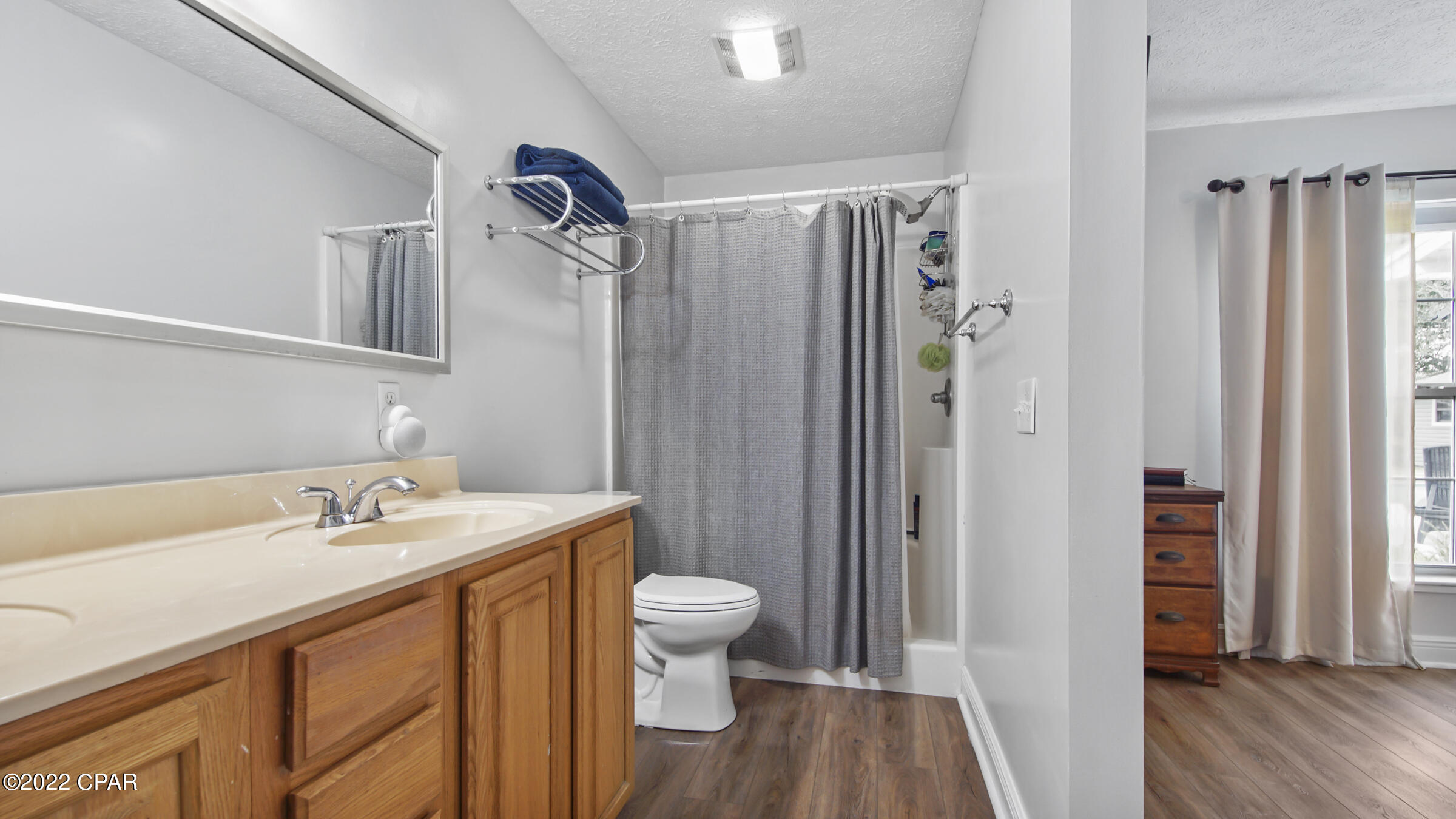 Rolling Hills - Residential