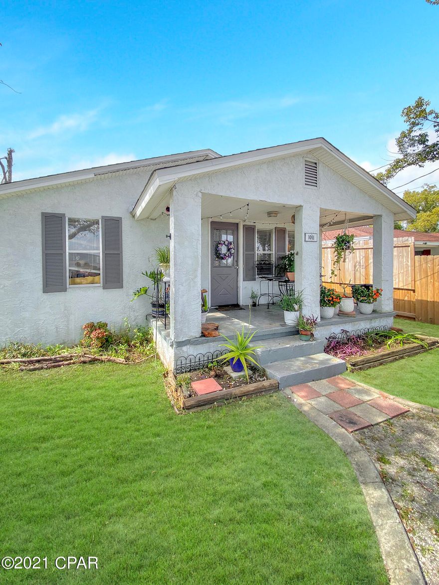 ***Multiple Offers - Calling for Highest and Best by 3:00, Friday 02/26  ***Lucrative investment opportunity or great starter home. A covered front porch leads to a spacious open concept living and kitchen. There are two bedrooms with a bathroom in between. A screened in porch has laundry hookups and looks over a large completely fenced in backyard. Close to schools, churches, hospitals, parks, restaurants, and shopping. The AC was replaced two years ago and a new roof has already been paid for and scheduled to be completed for the new owner. You can even pick out the shingle color! The carpet may need to be replaced, however, there are original wood floors underneath! This home is your perfect opportunity. Don't let it pass you by.