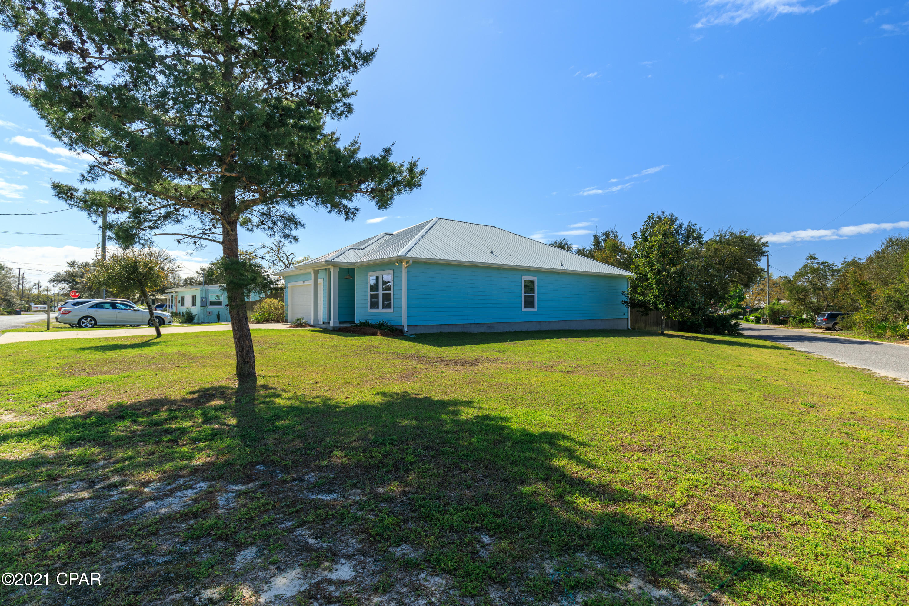 Laguna Beach Estates 7th Add - Residential