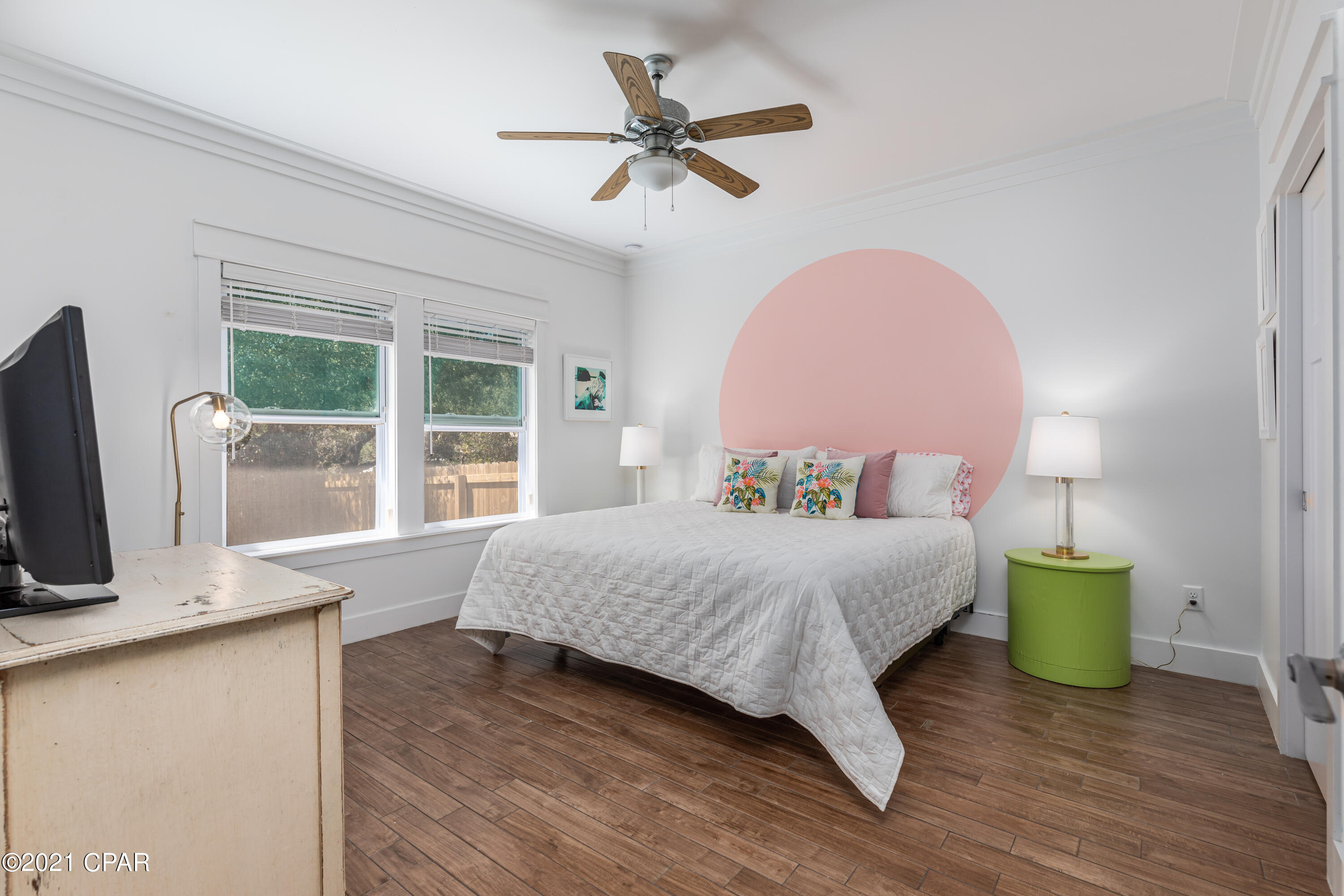 Laguna Beach Estates 7th Add - Residential