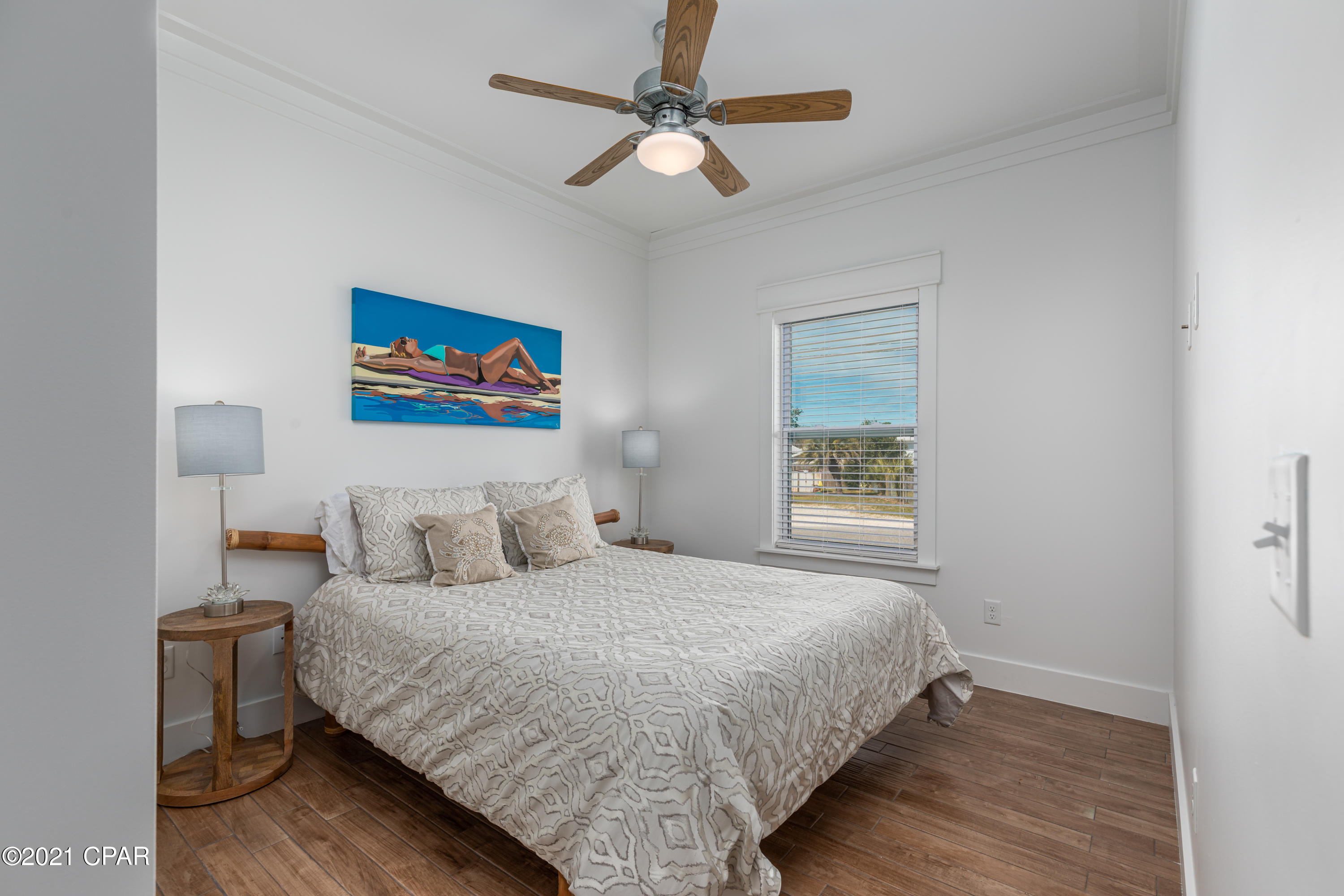 Laguna Beach Estates 7th Add - Residential