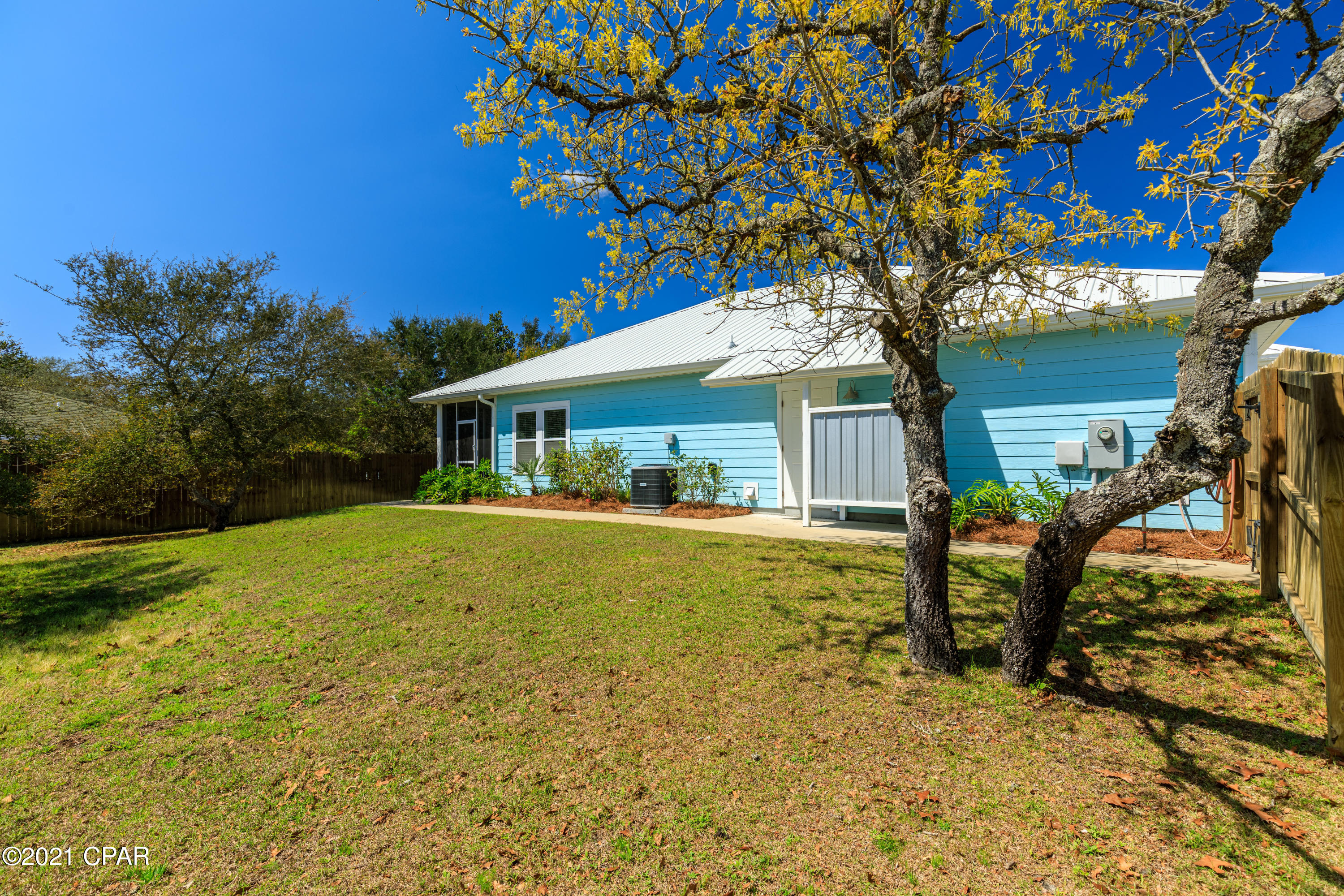 Laguna Beach Estates 7th Add - Residential