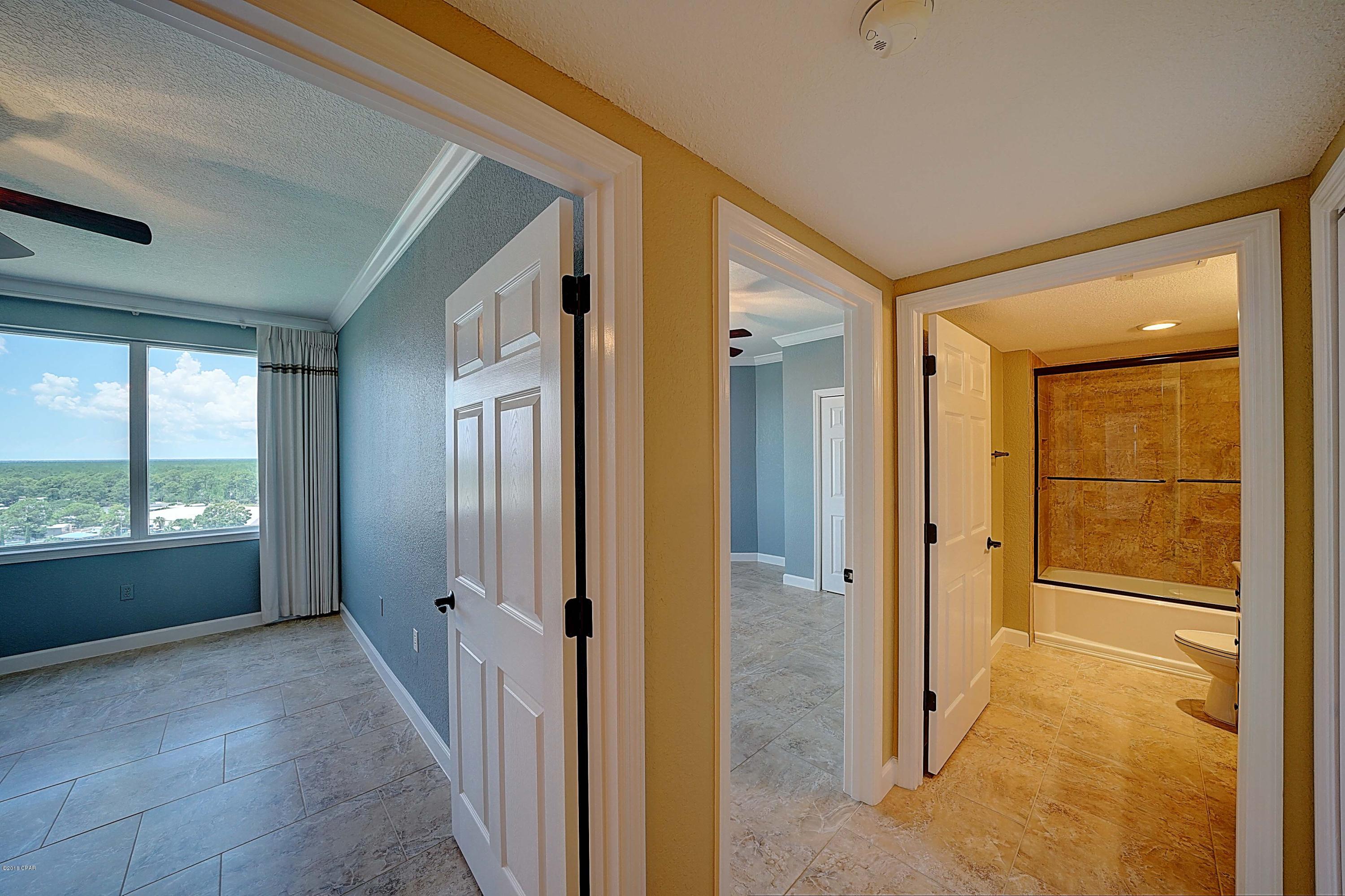 Hibiscus By The Bay - Residential