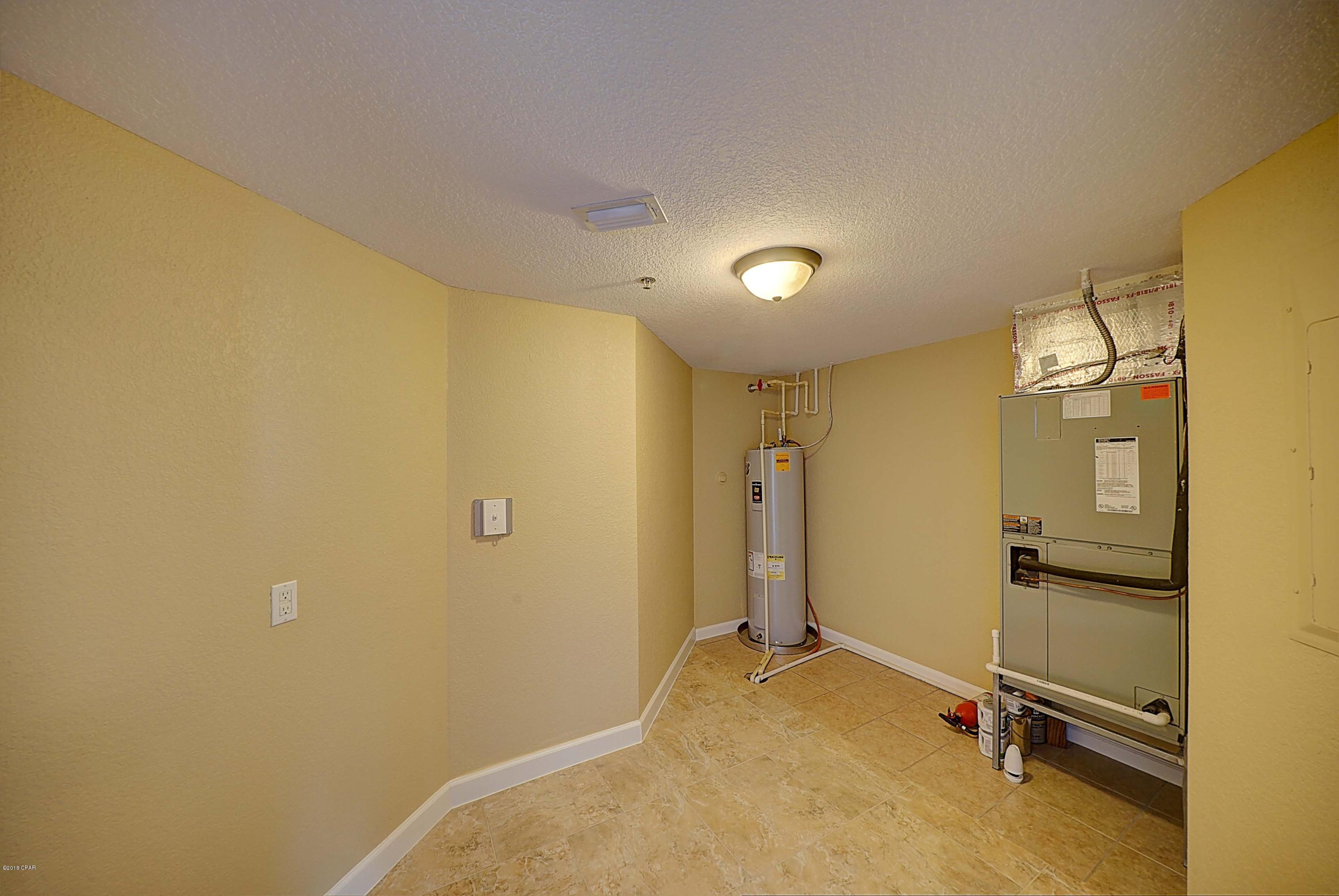 Hibiscus By The Bay - Residential