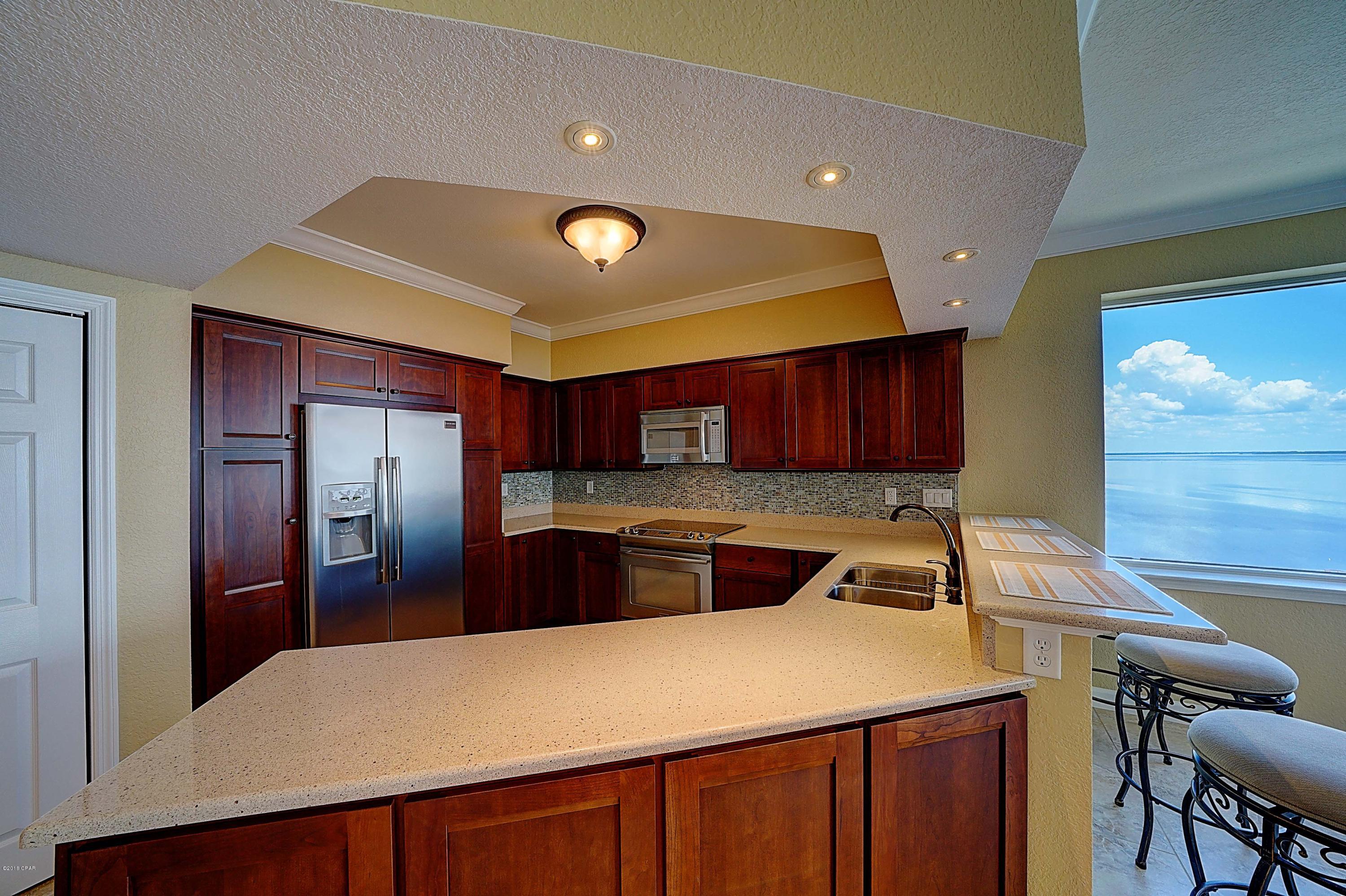 Hibiscus By The Bay - Residential