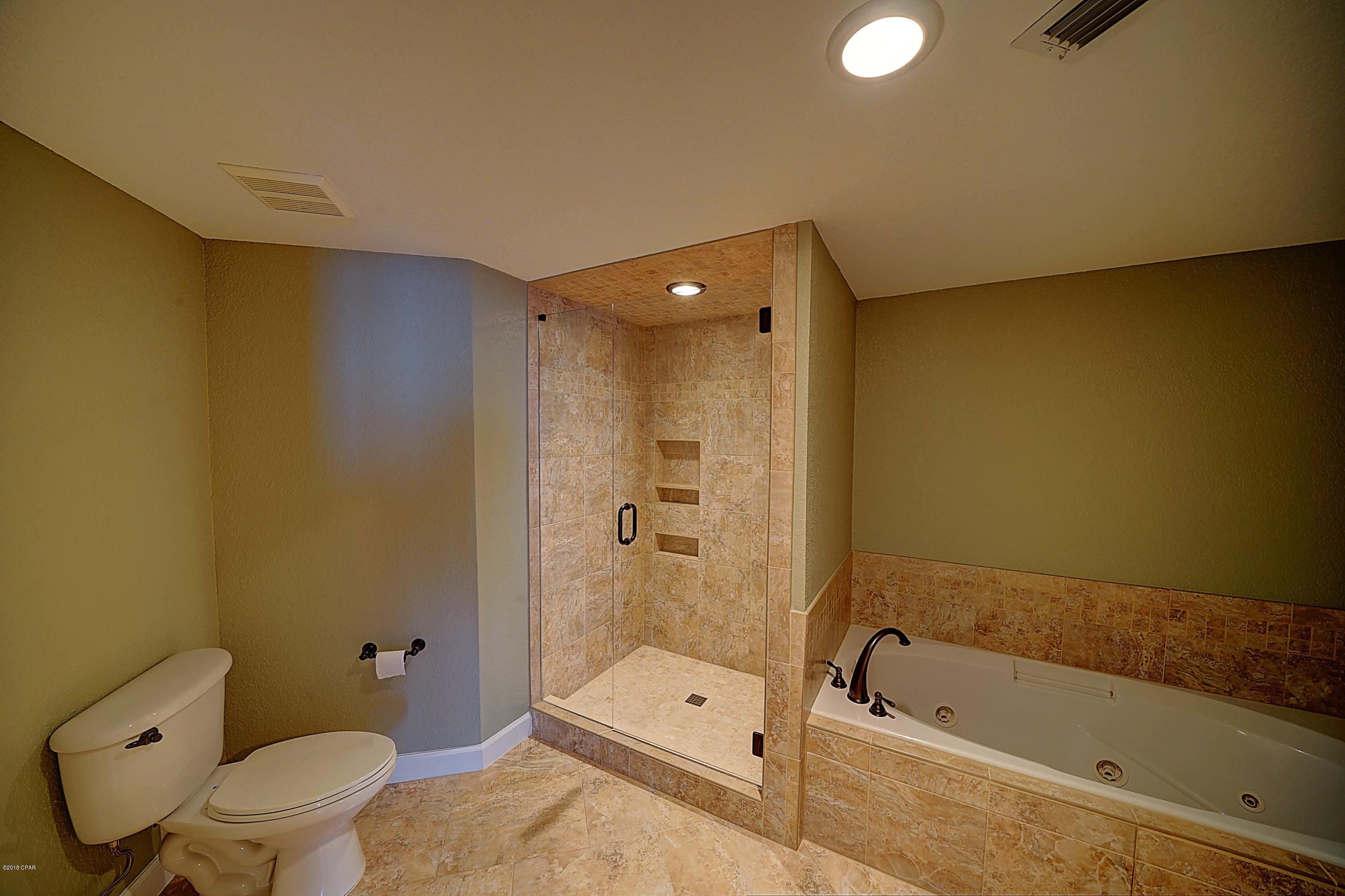 Hibiscus By The Bay - Residential