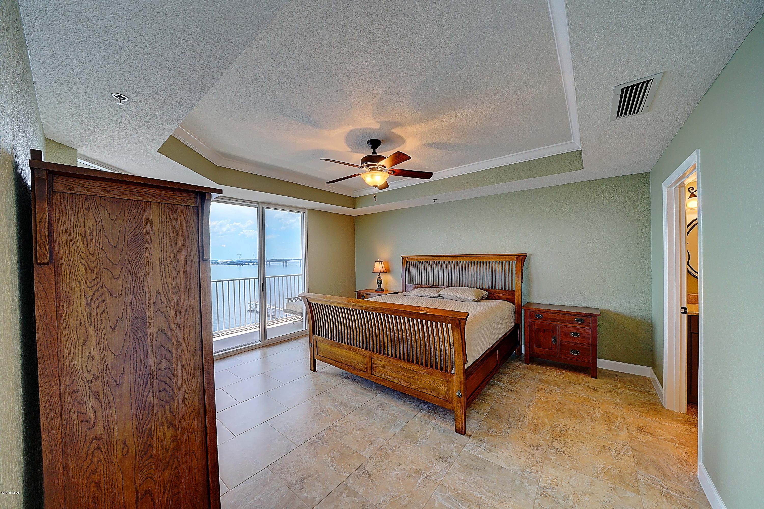 Hibiscus By The Bay - Residential