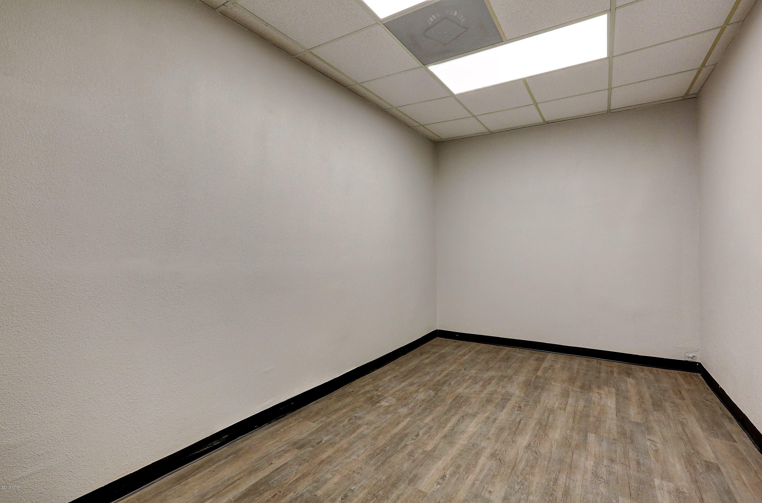 No Named Subdivision - Commercial Lease