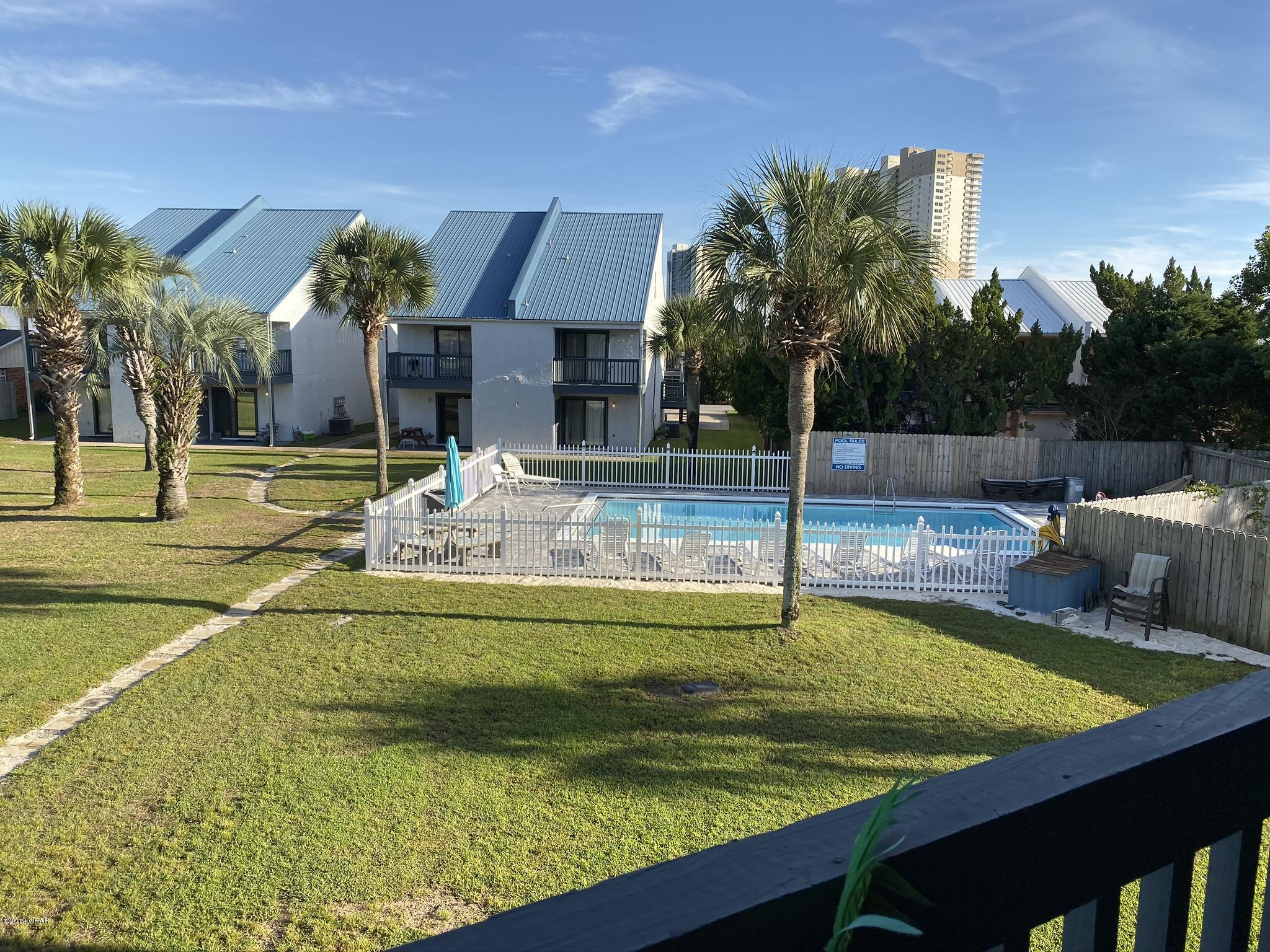 El Centro Villas Ph 1 - Residential