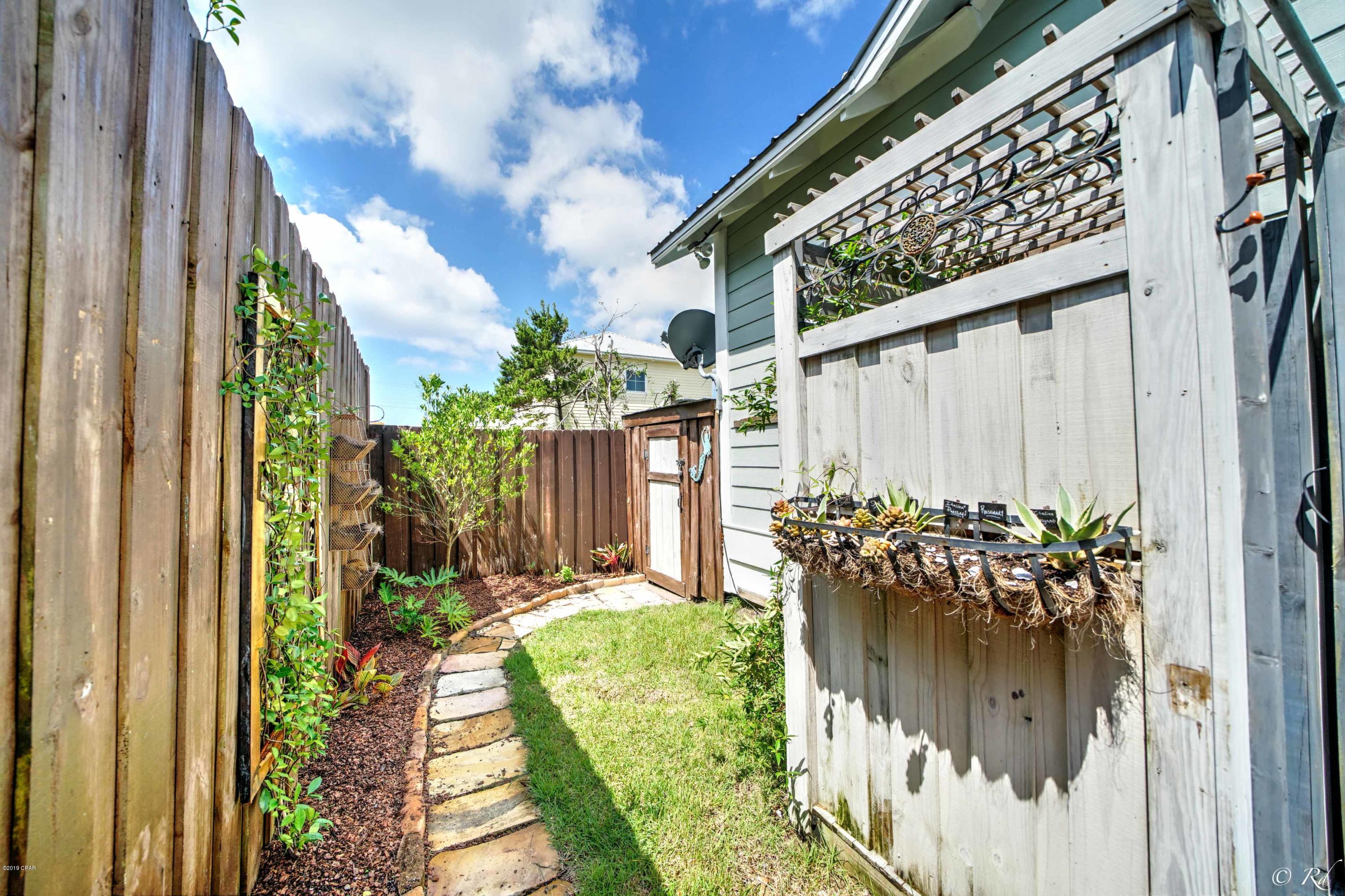 Paradise Grove - Residential