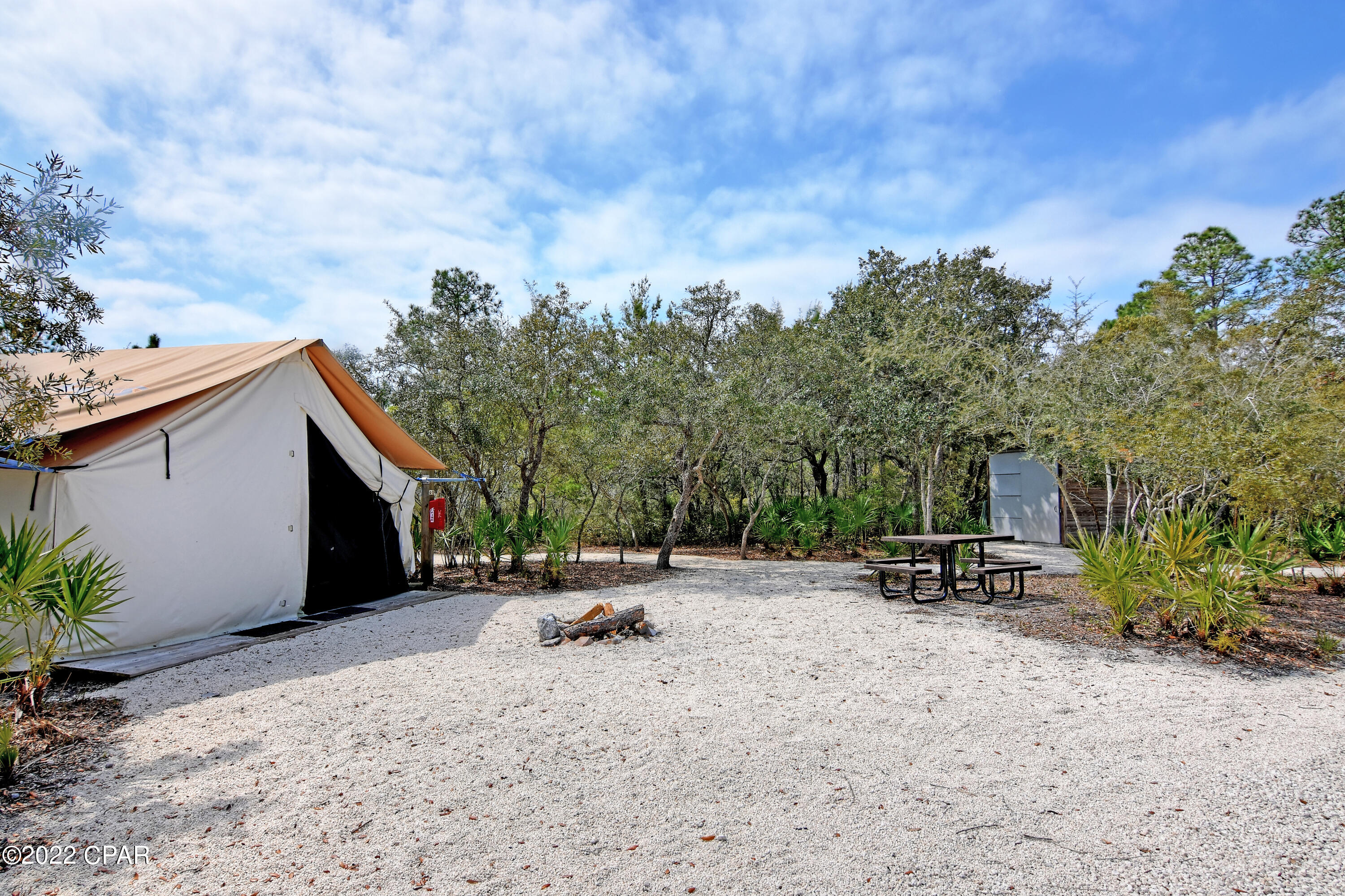 Rivercamps On Crooked Creek - Land