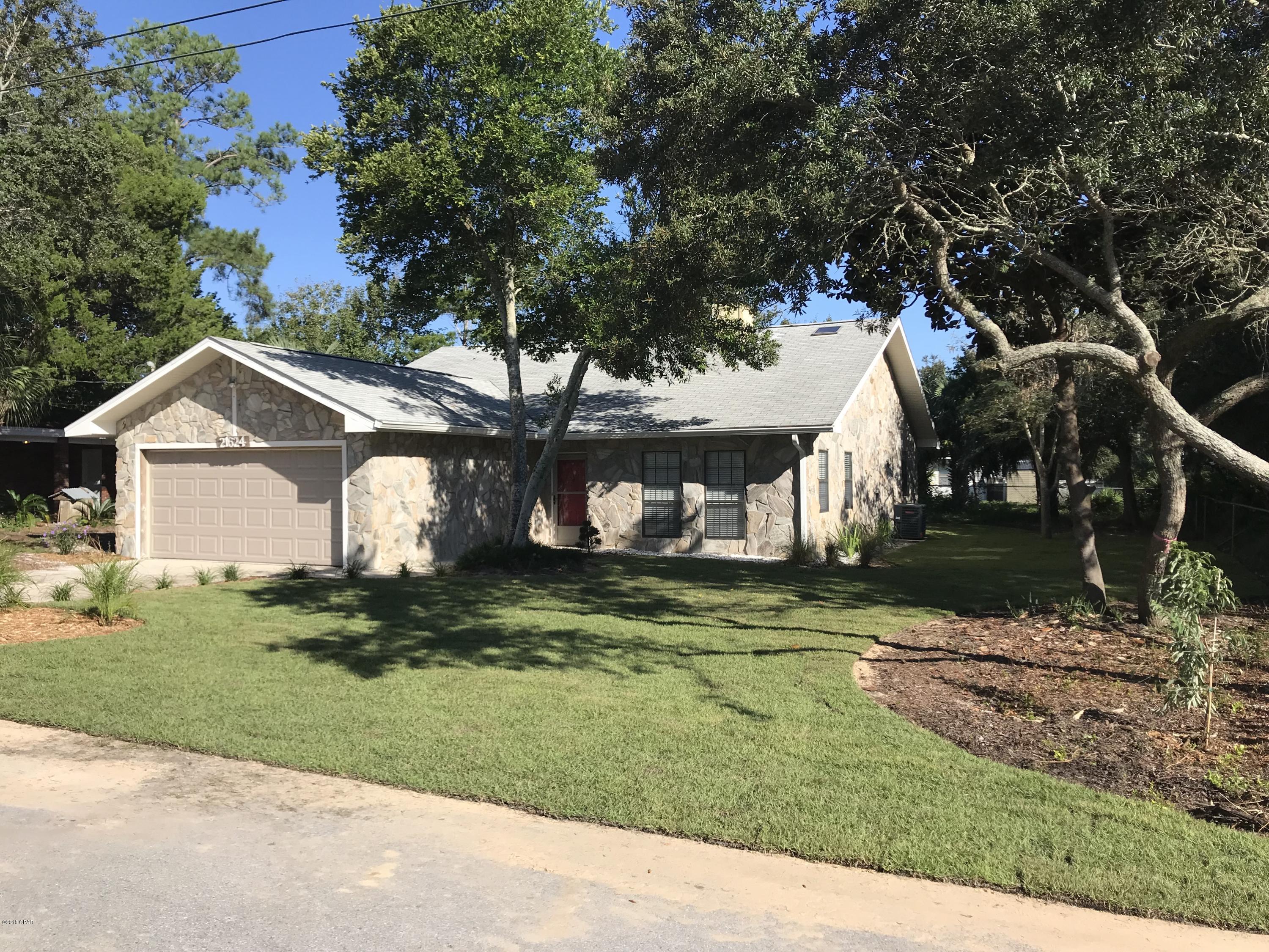 Riviera Beach 1st Add - Residential Lease