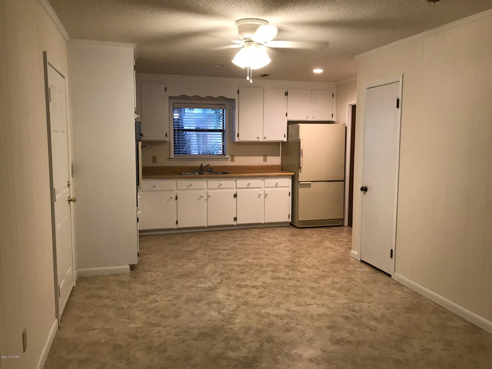 Riviera Beach 1st Add - Residential Lease