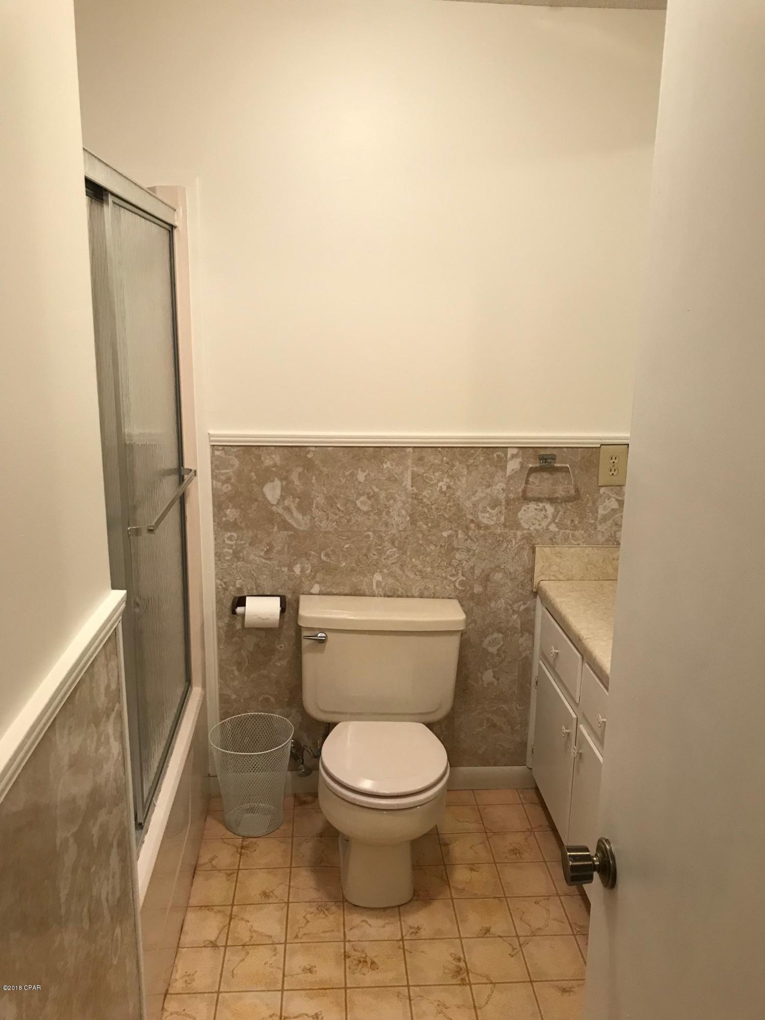 Riviera Beach 1st Add - Residential Lease