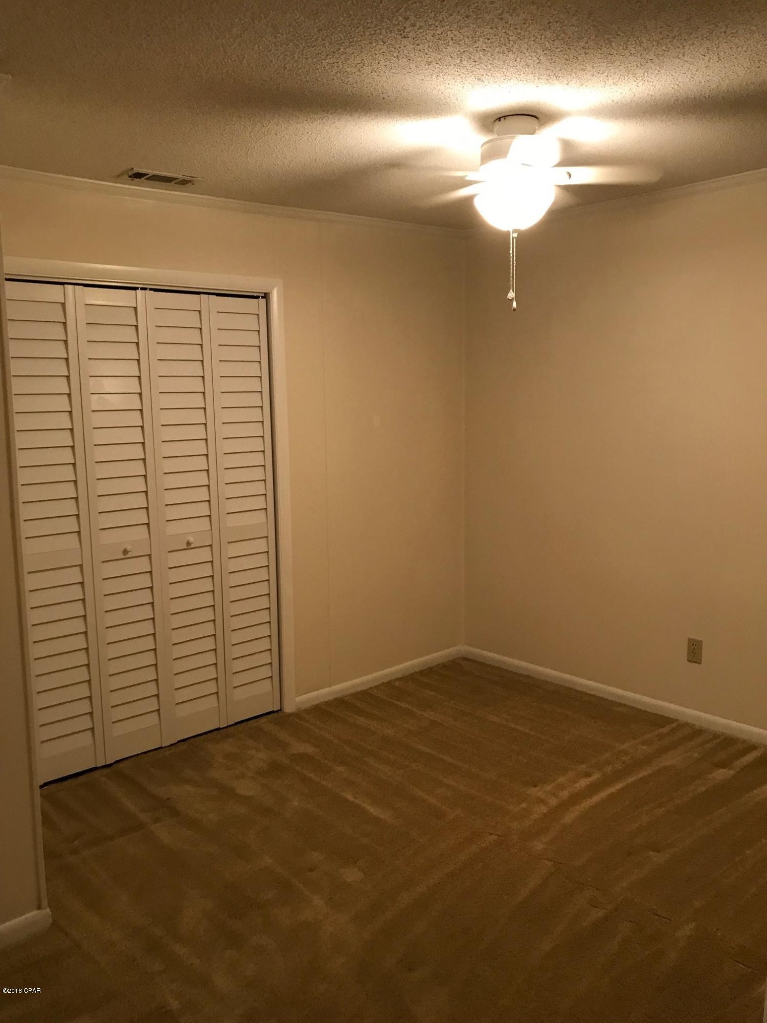 Riviera Beach 1st Add - Residential Lease