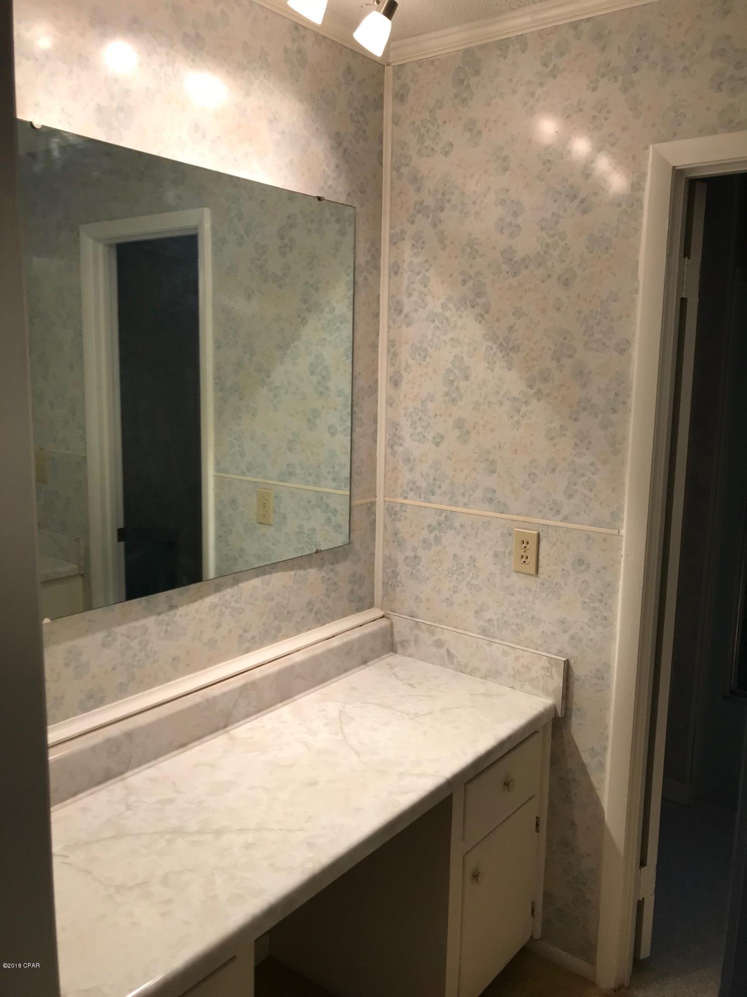 Riviera Beach 1st Add - Residential Lease