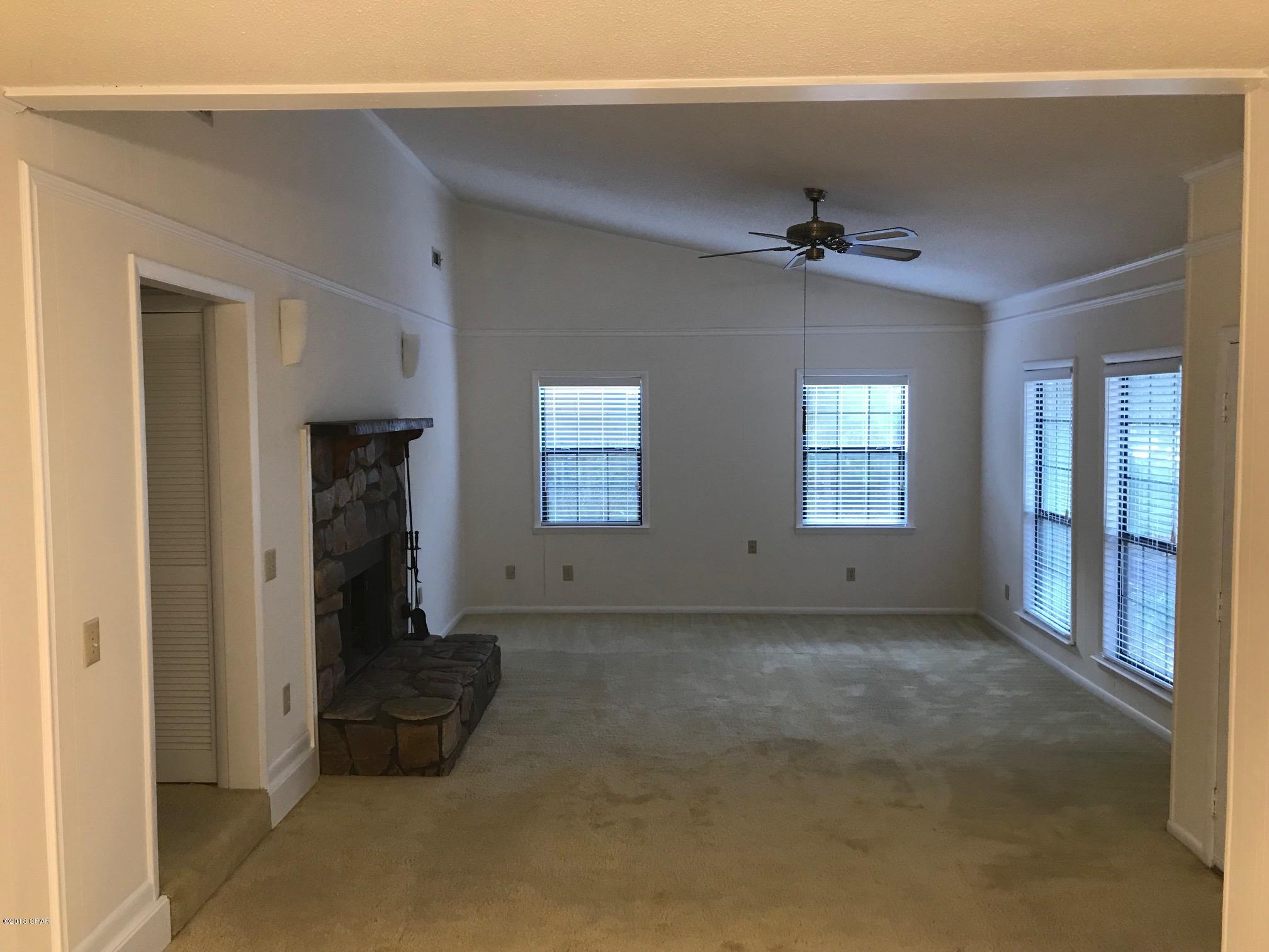 Riviera Beach 1st Add - Residential Lease