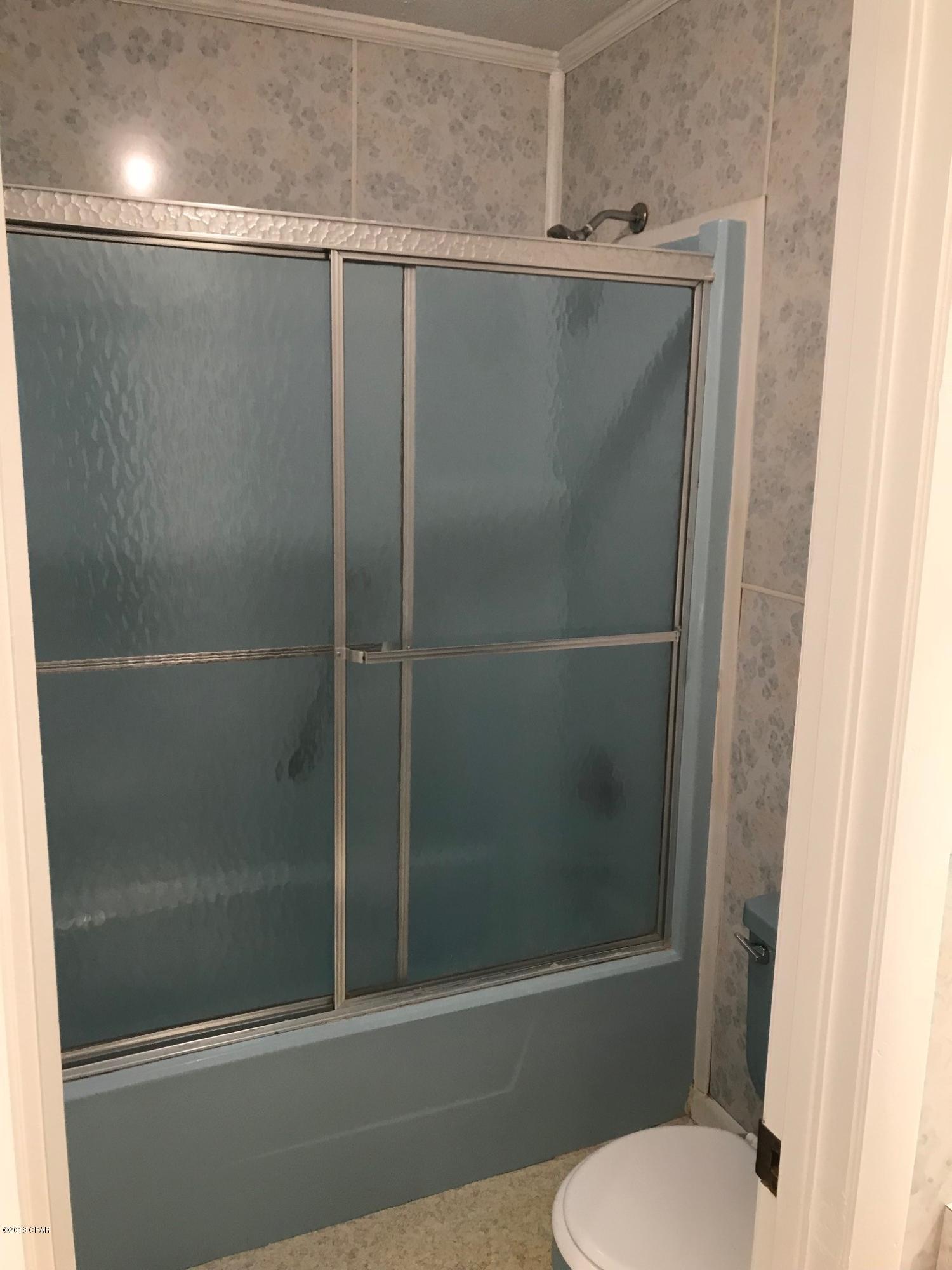 Riviera Beach 1st Add - Residential Lease