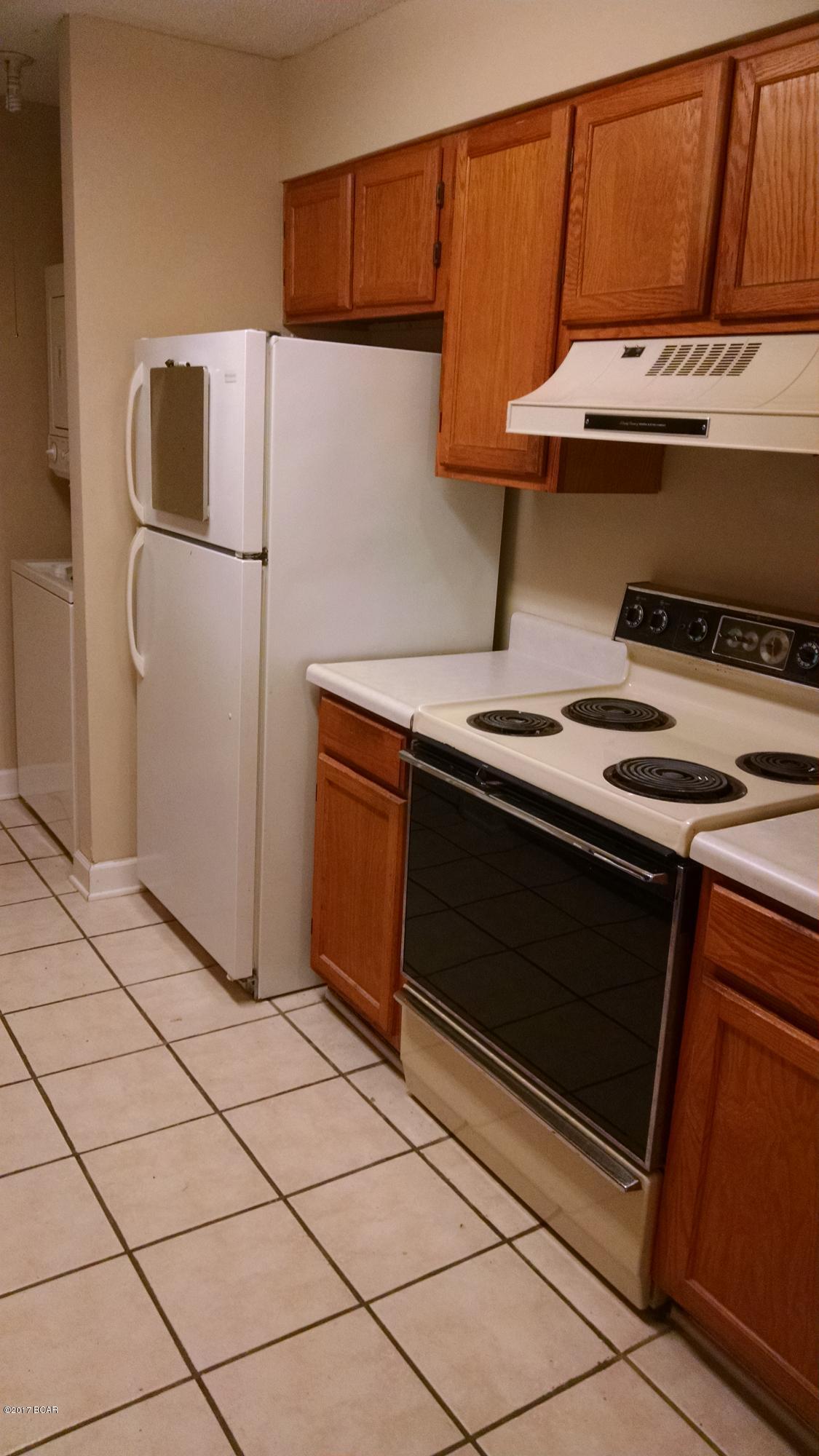 Treasure Cove Condo. - Residential Lease