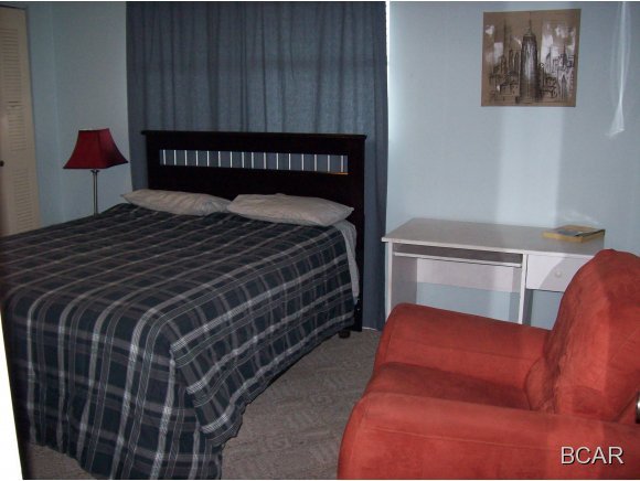 Treasure Cove Condo. - Residential Lease