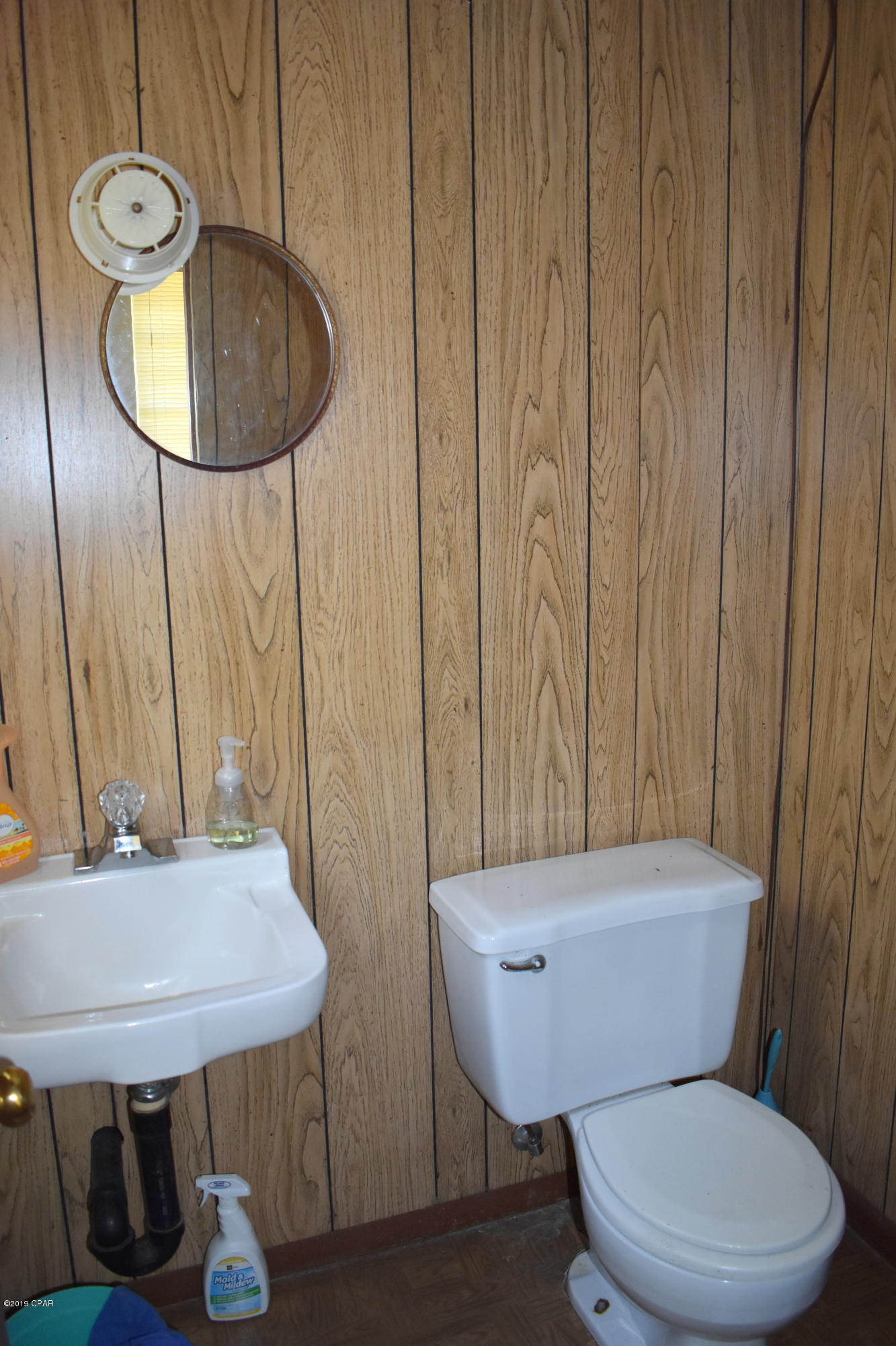 [No Recorded Subdiv] - Commercial Sale