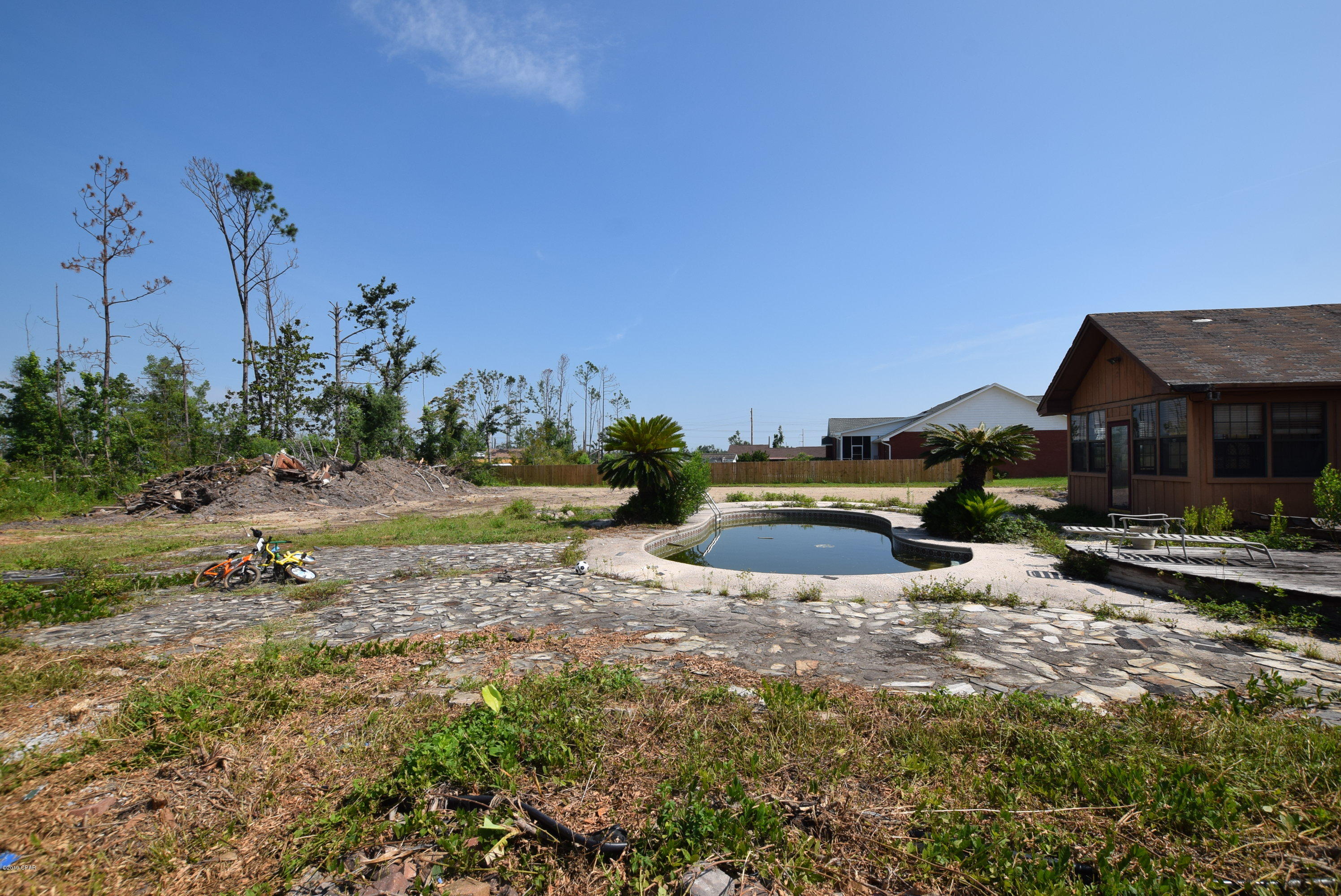 Rolling Hills - Residential