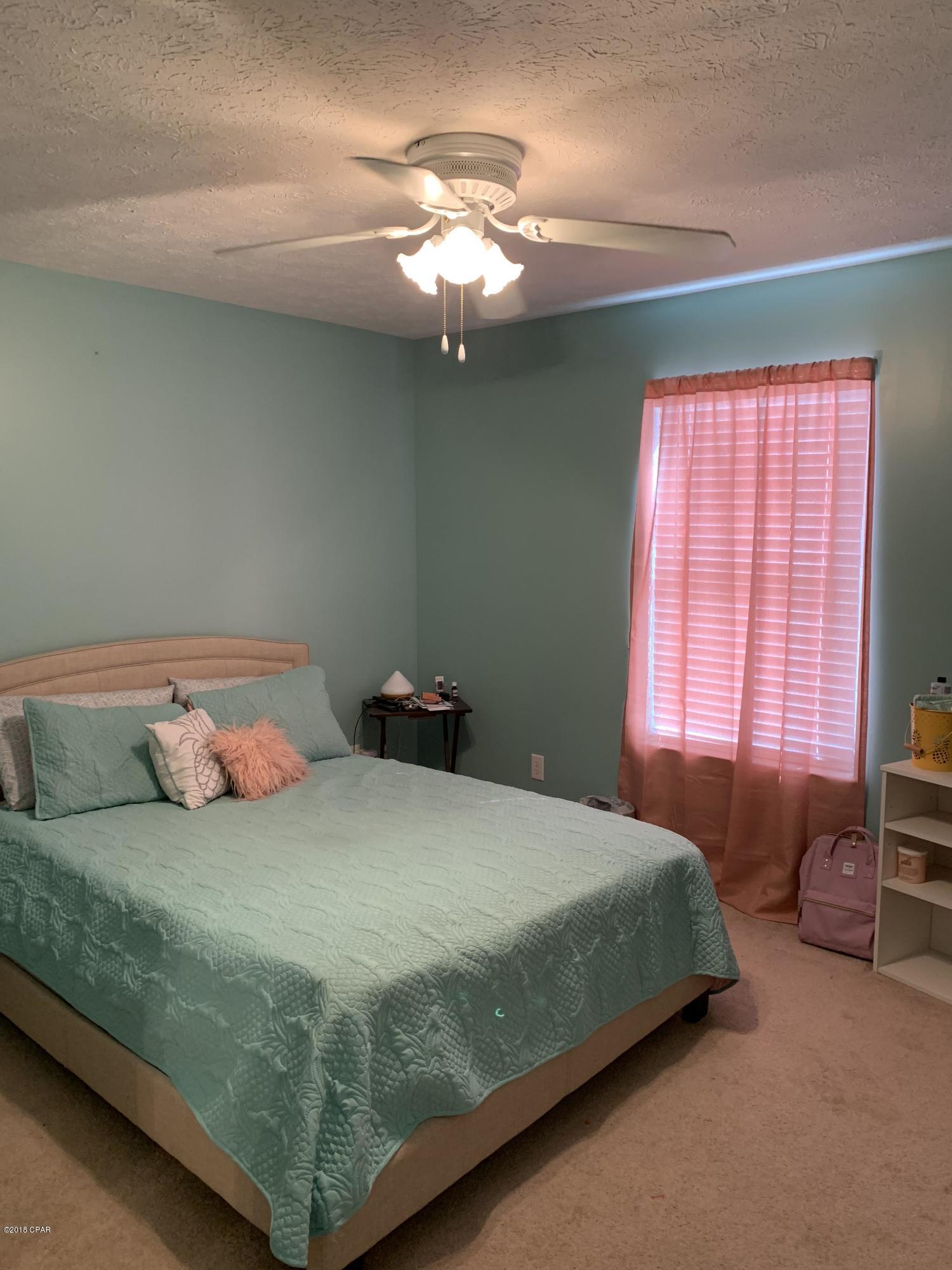 Palm Cove Phase III - Residential Lease