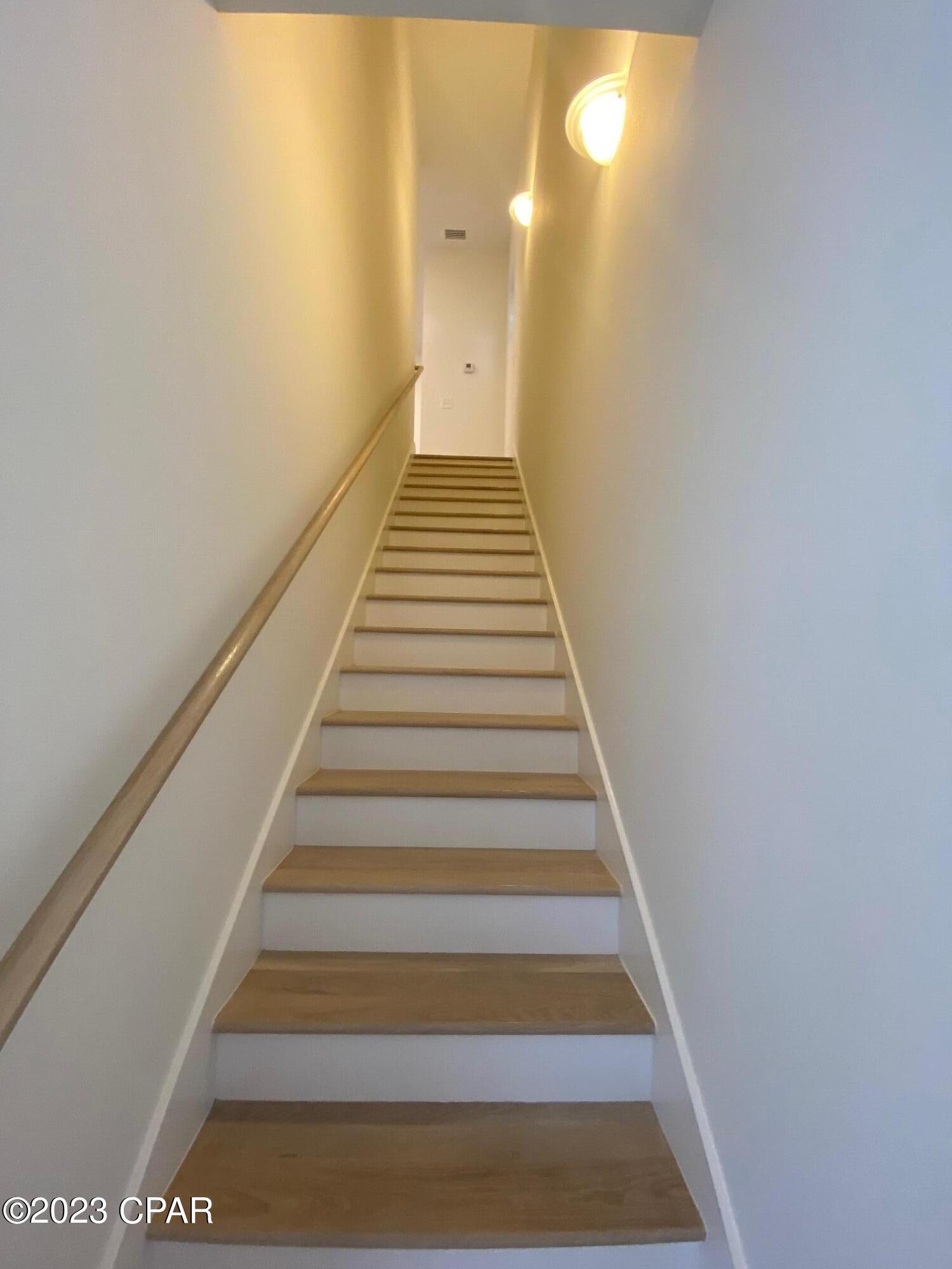 Laguna Beach Estates 9th Add - Residential