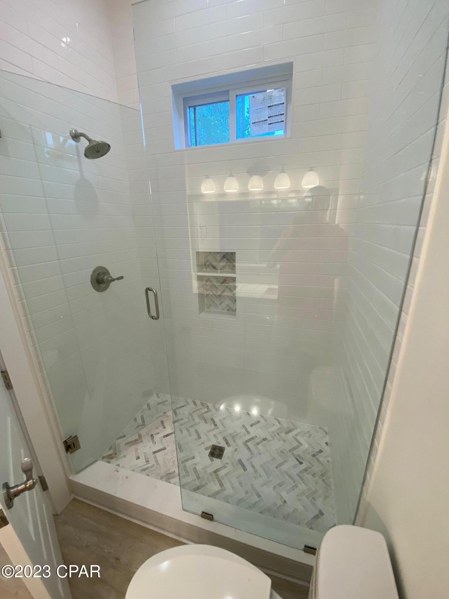 Laguna Beach Estates 9th Add - Residential