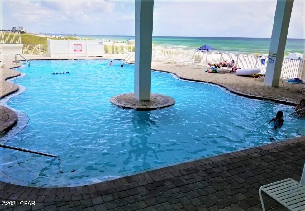 Fontainebleau Terrace - Residential