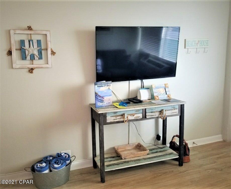 Fontainebleau Terrace - Residential