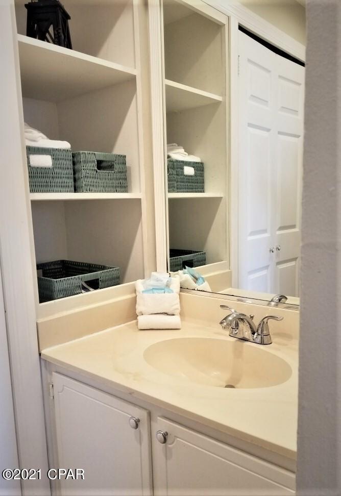 Fontainebleau Terrace - Residential