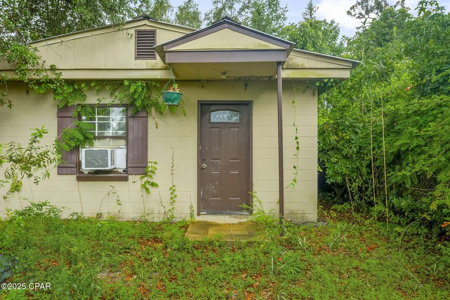 Great opportunity to purchase two solid rental properties close to the Cove and Downtown Panama City. 
 610 E 4th Ct and 616 E 4th Ct. 
1BR and 1 Bath each. 
610 has an unfinished room on the back of the property. 
New metal roof on both properties post Hurricane  Michael. 
Priced for AS-IS condition.