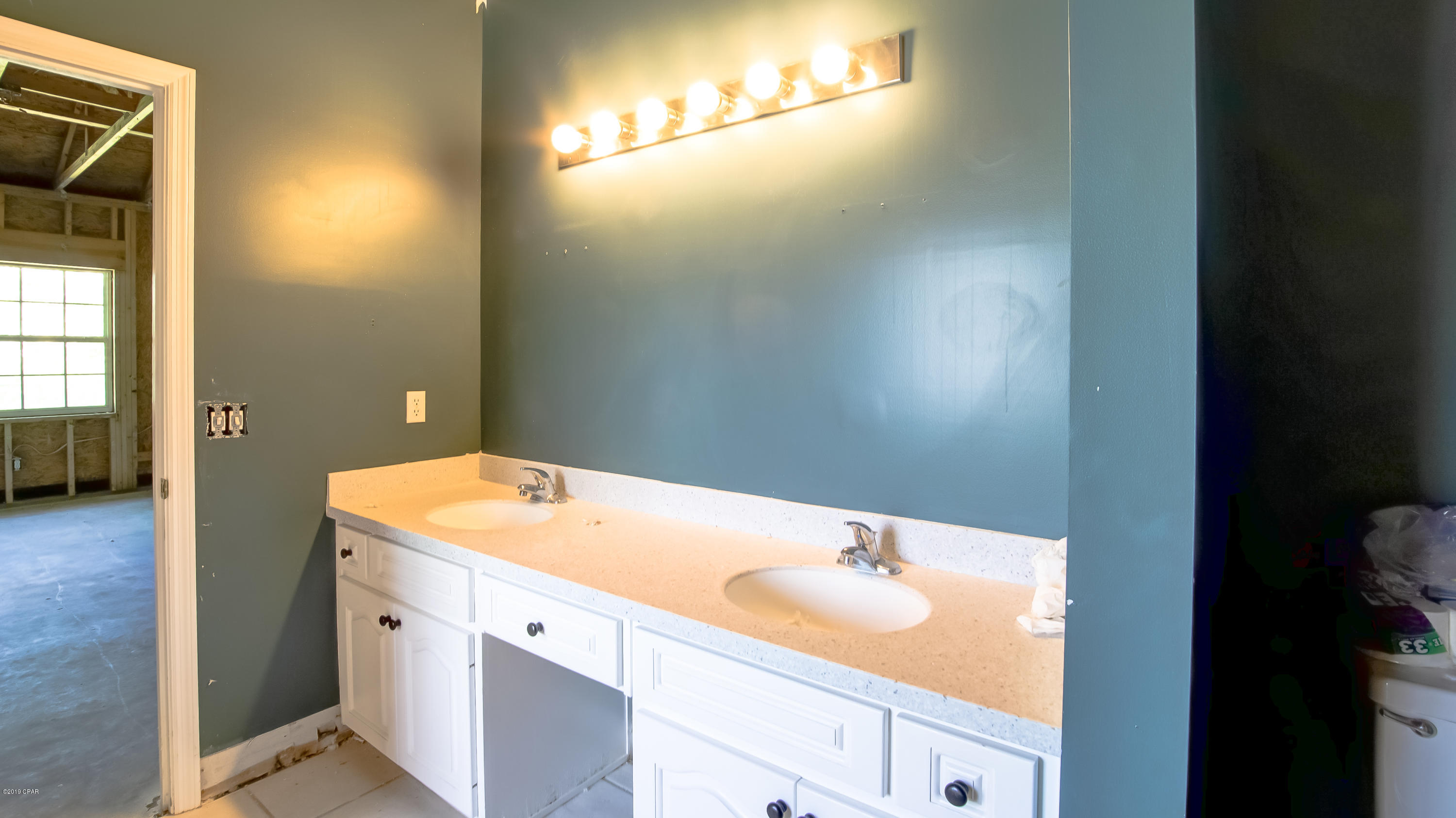 Mowat Highlands Ph VII - Residential