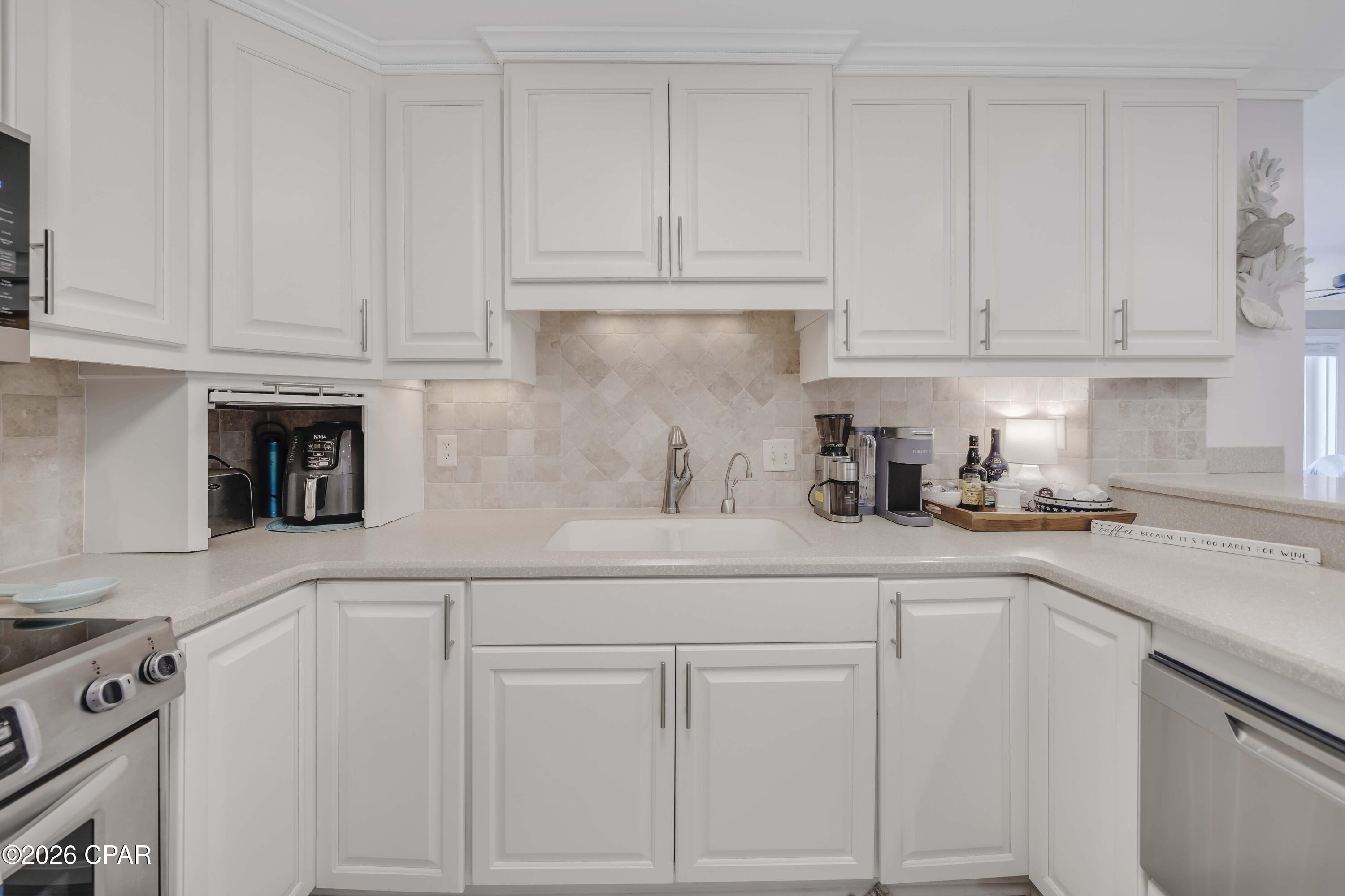 Bay Point Harbour Villas - Residential