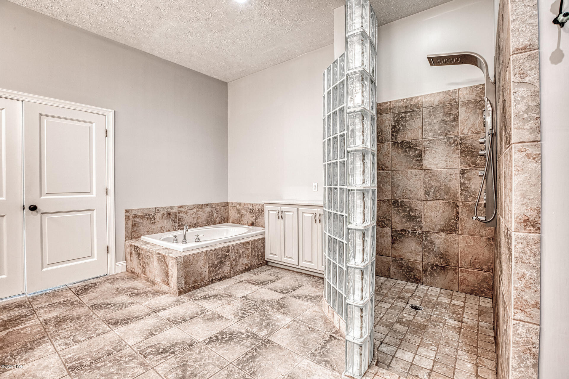 Woodlawn Unit 1 - Residential