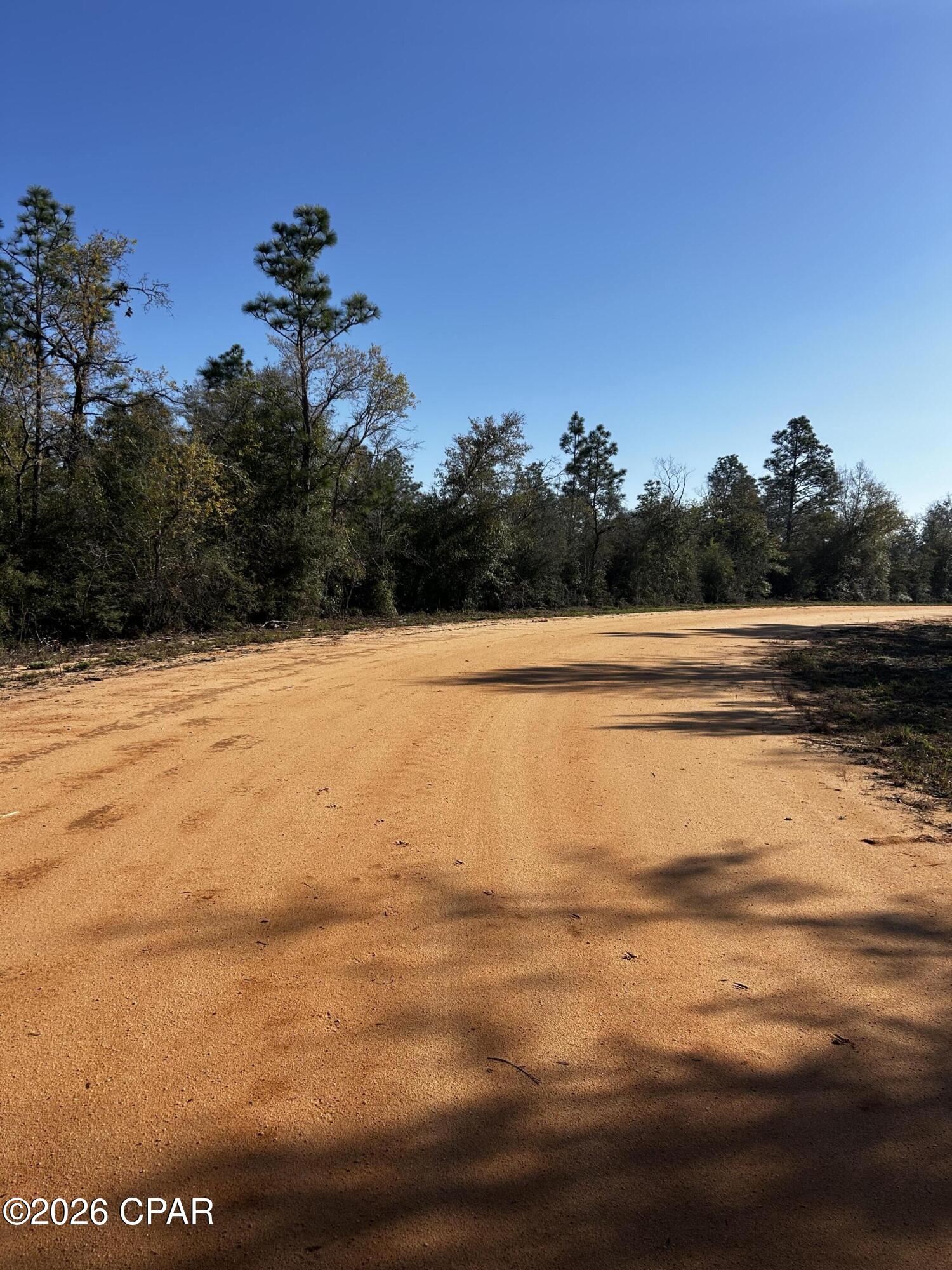 Compass Lake In The Hills - Land