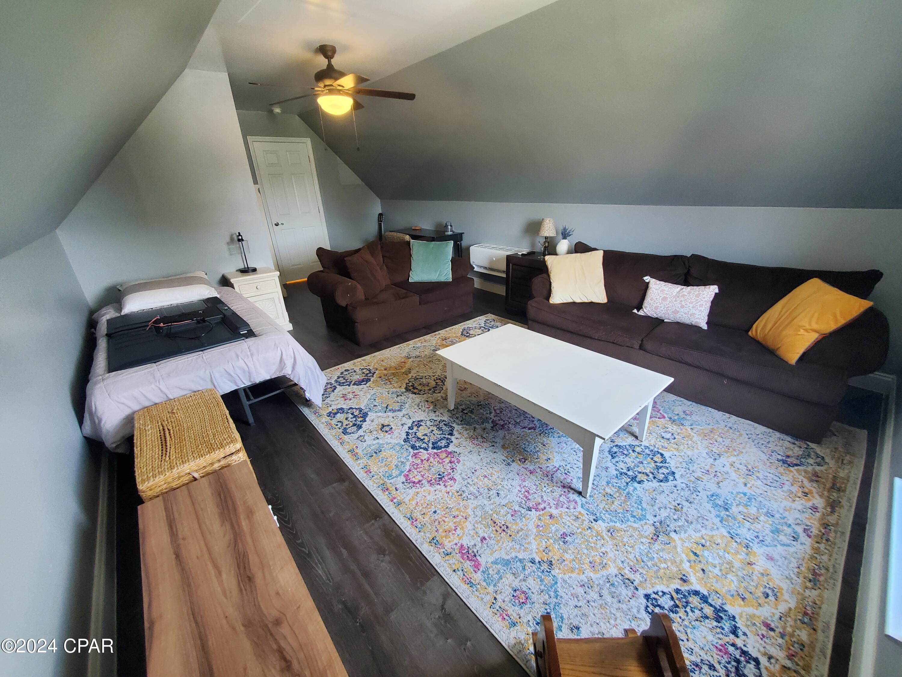 Hillcrest - Residential